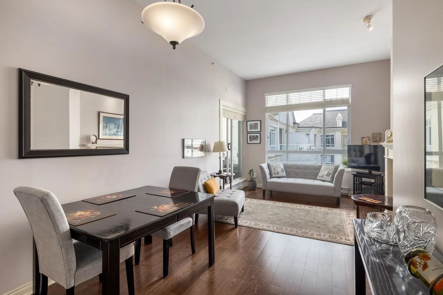 403 5735 Hampton Place