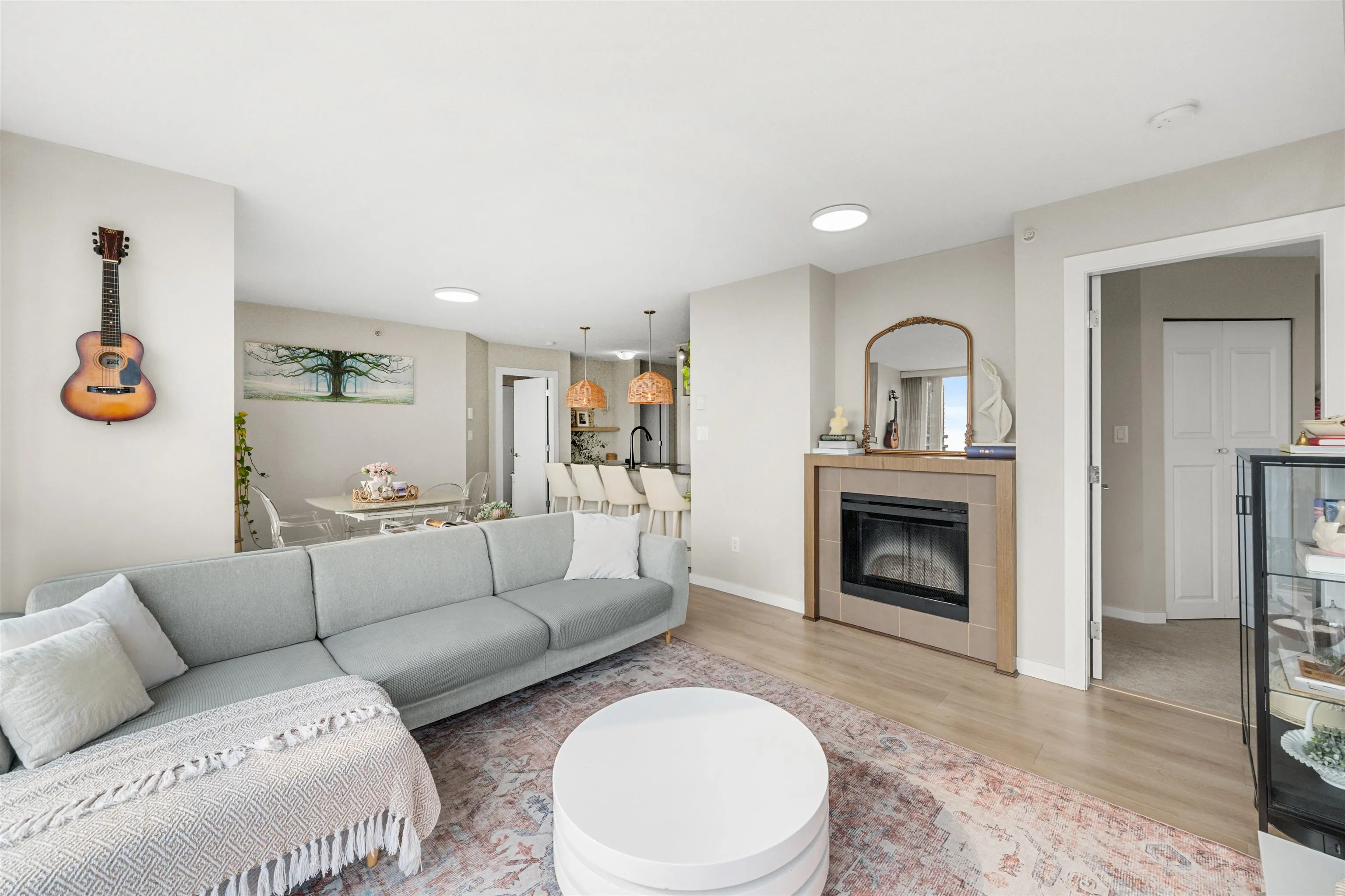 2306 4888 Brentwood Drive
