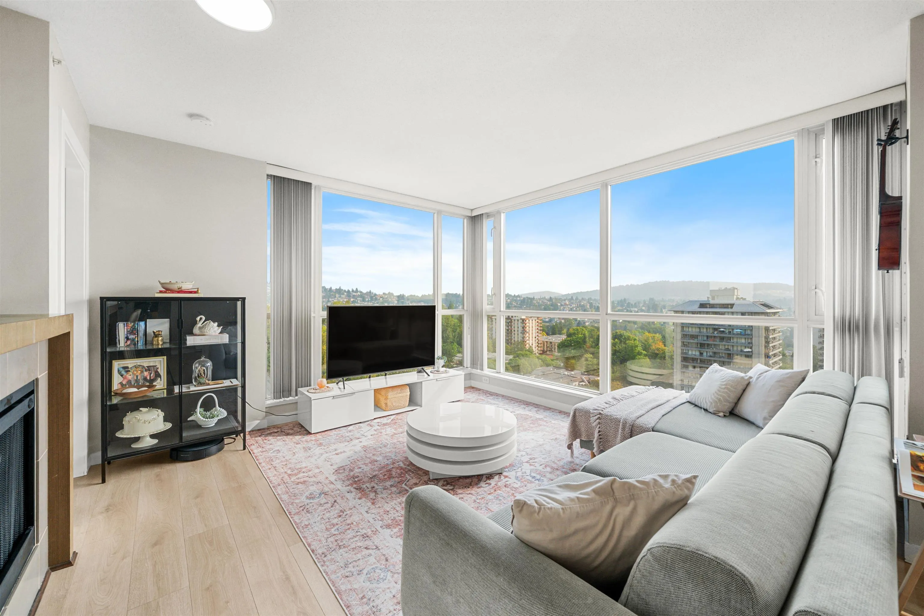 2306 4888 Brentwood Drive