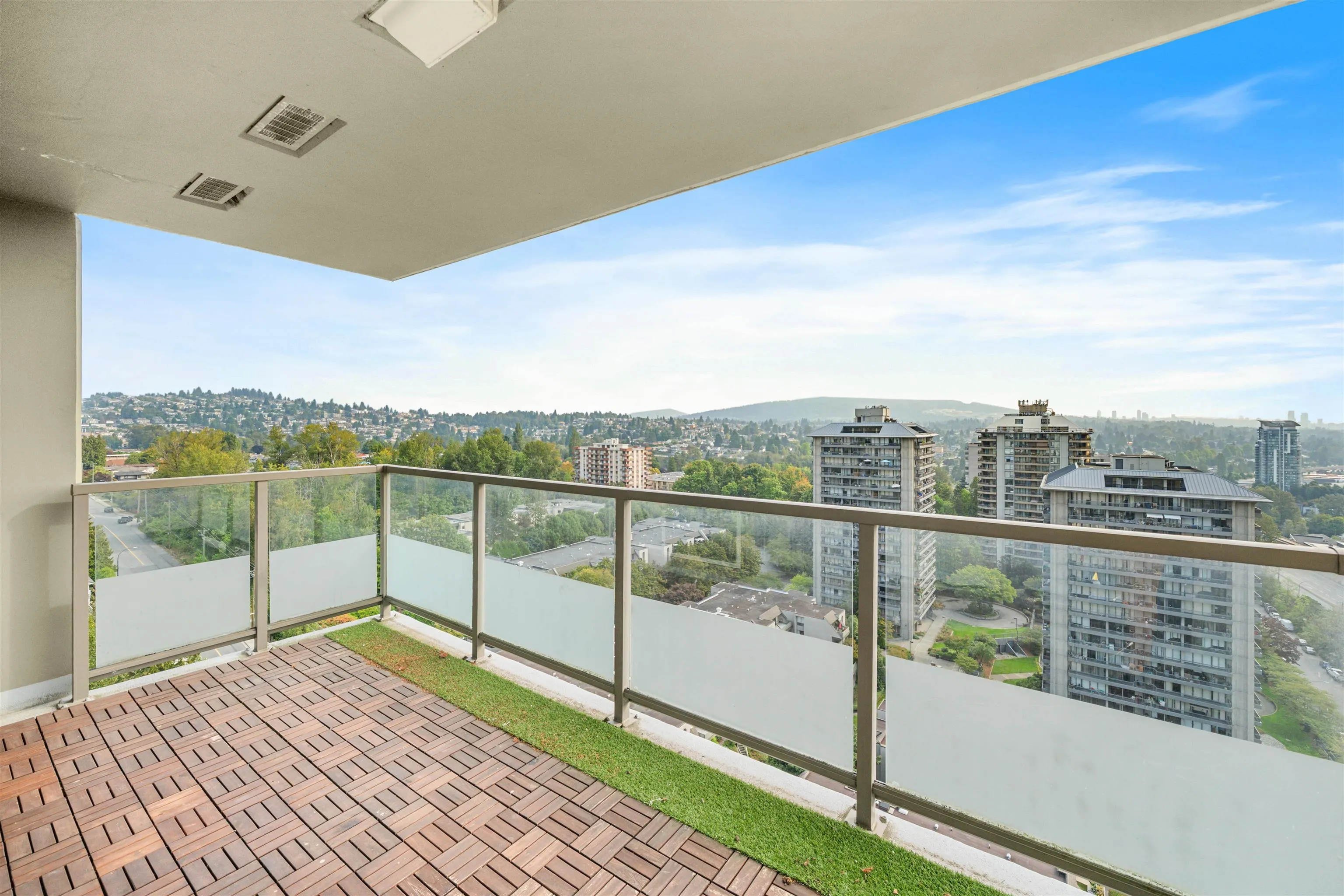 2306 4888 Brentwood Drive