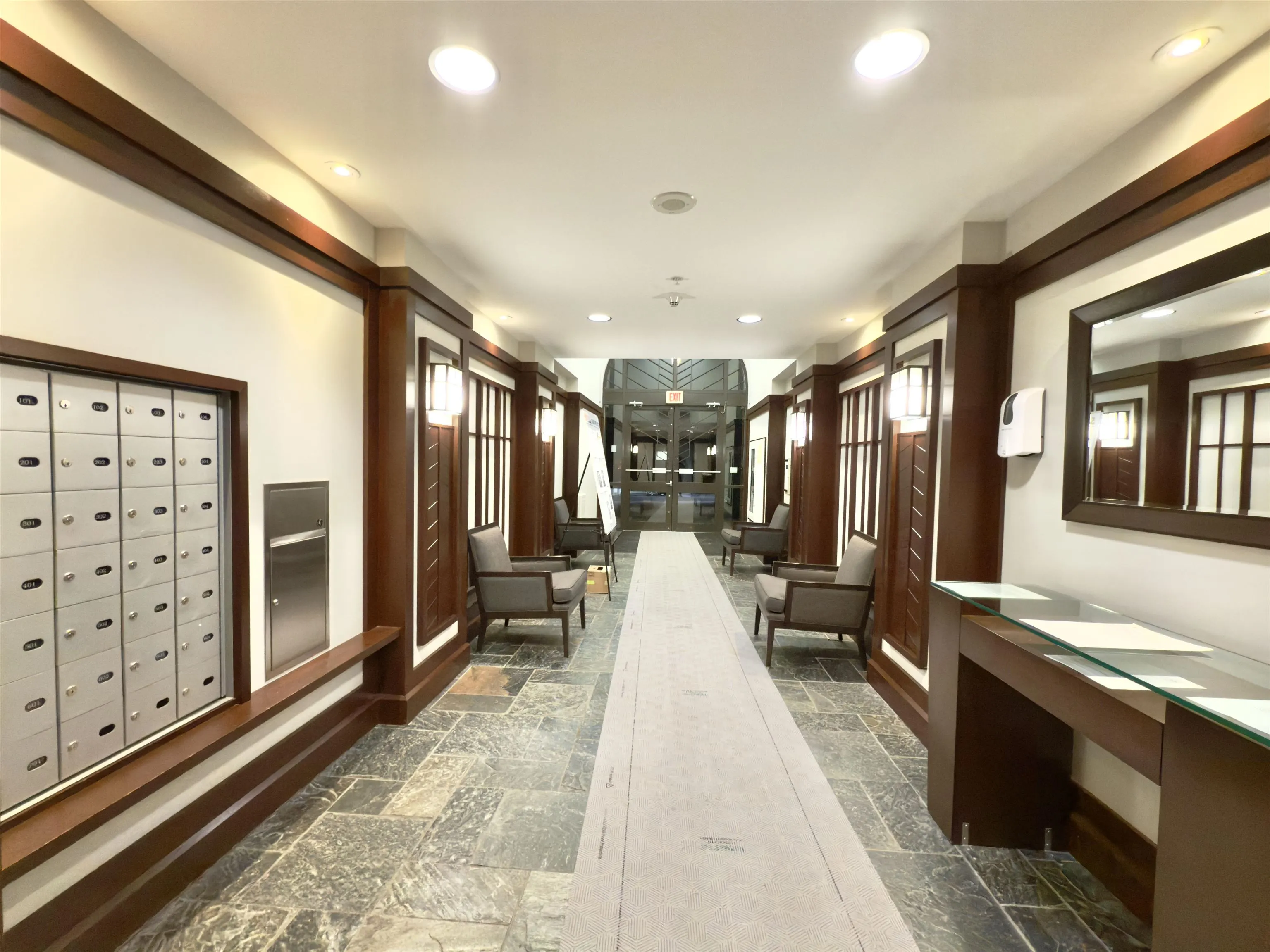 603 1550 Martin Street