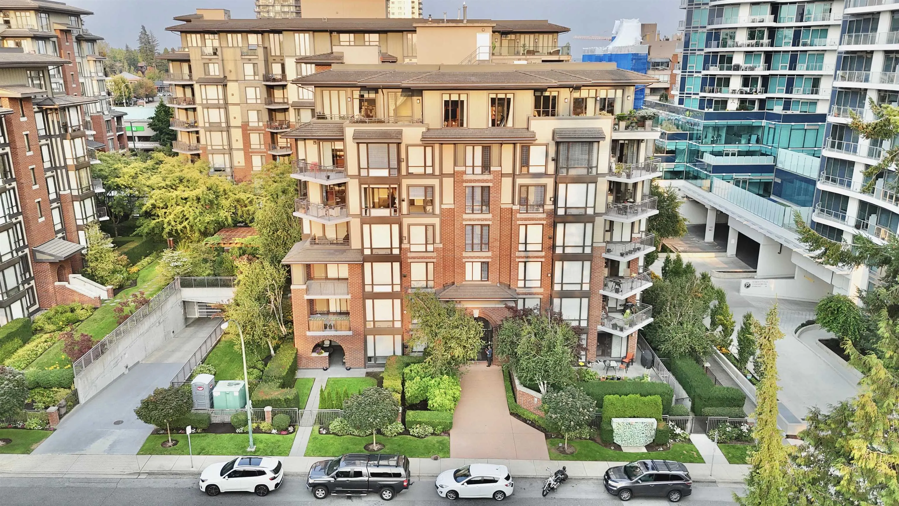 603 1550 Martin Street