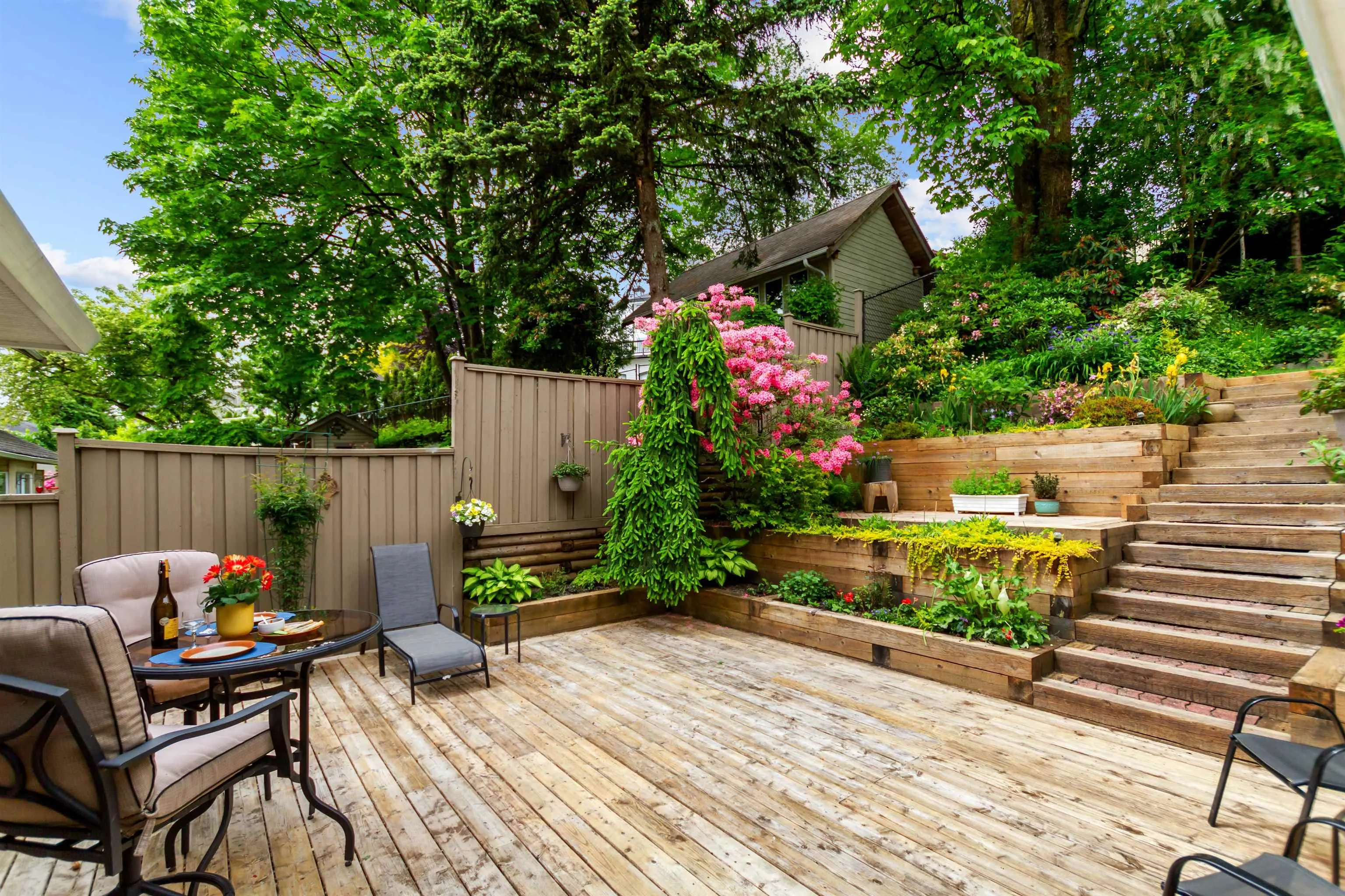 408 Riverview Crescent