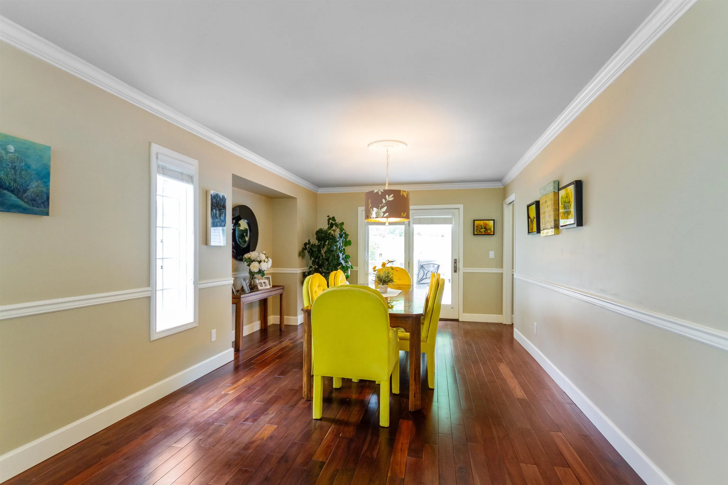 408 Riverview Crescent