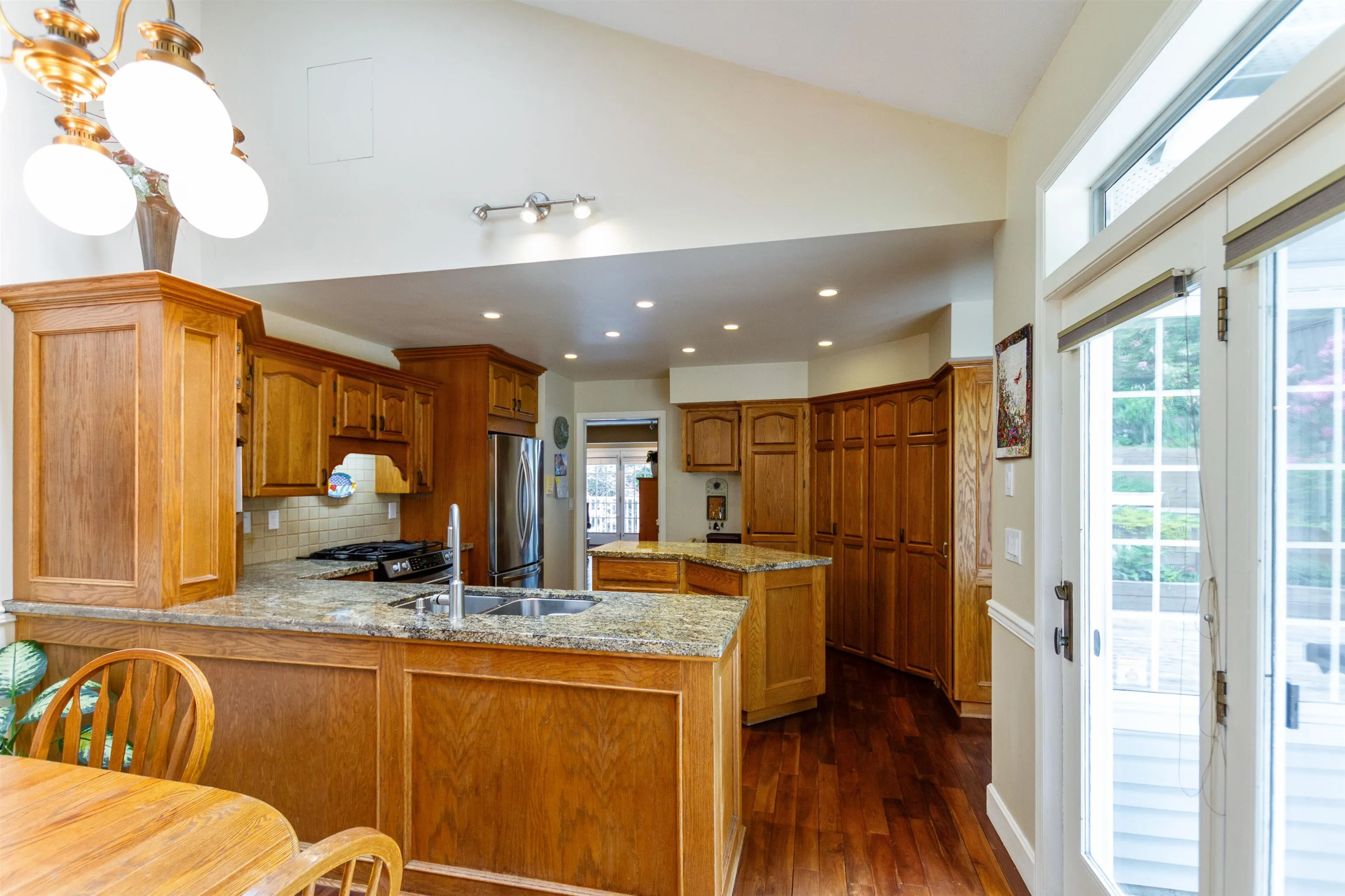 408 Riverview Crescent