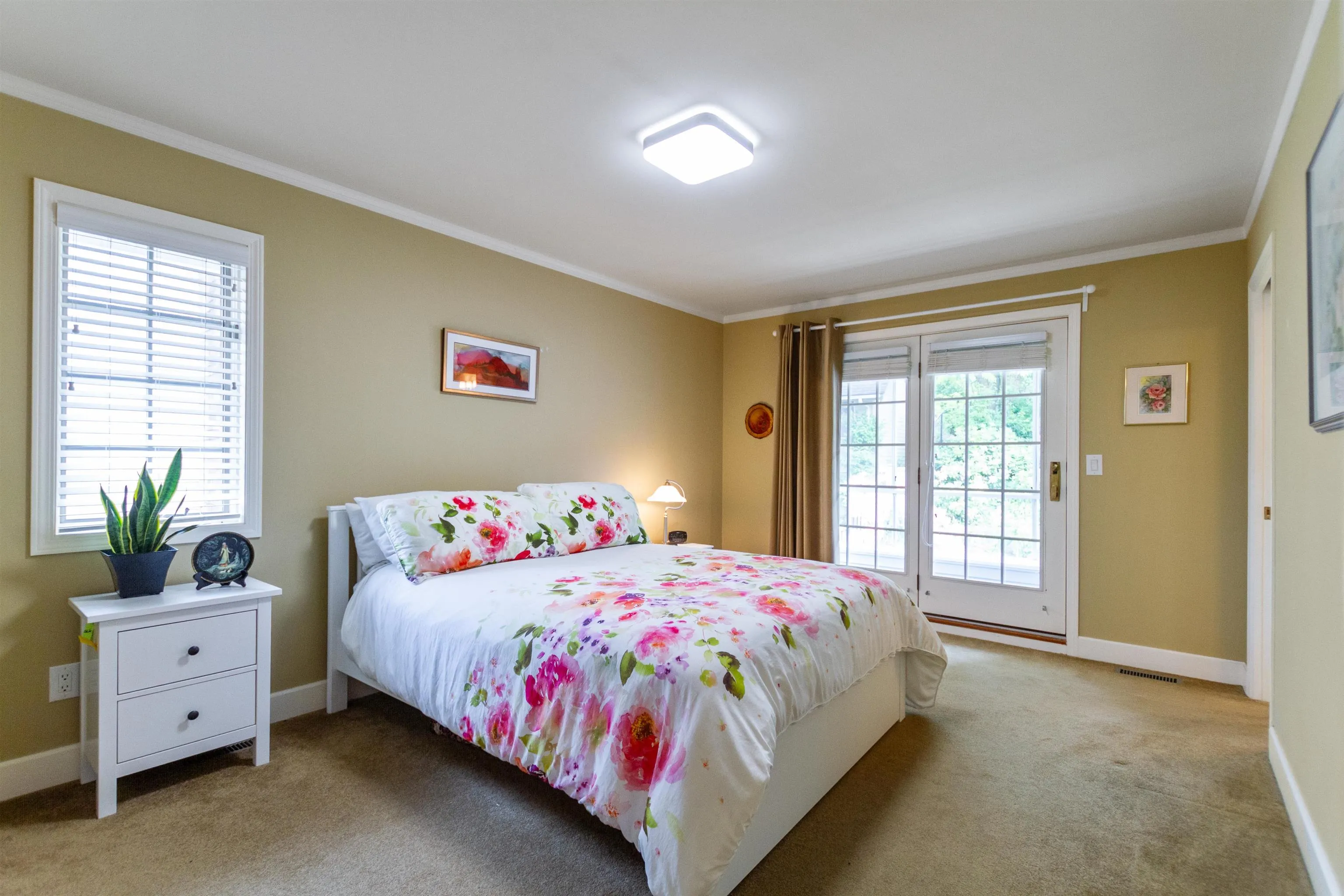 408 Riverview Crescent