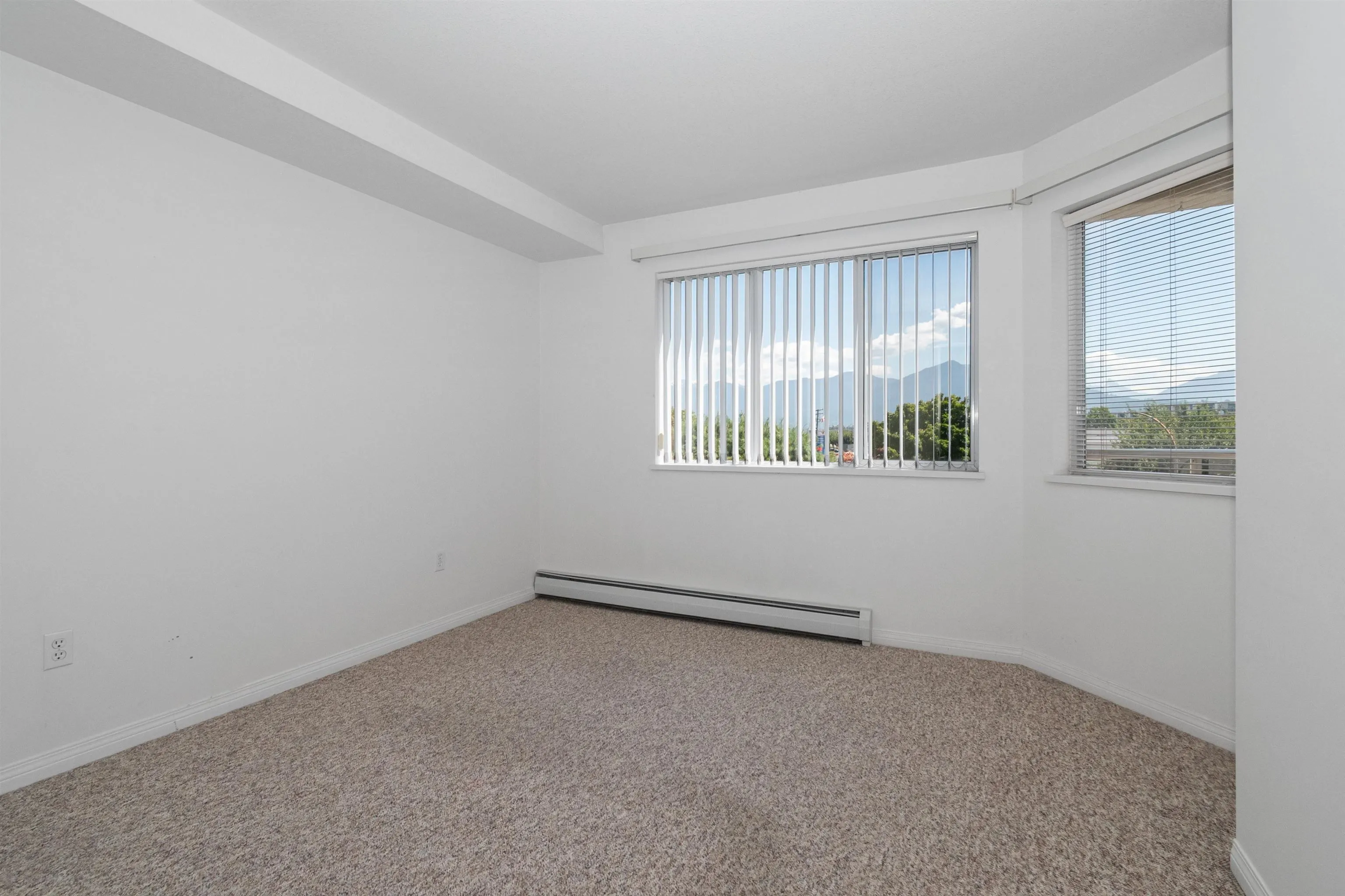 202 7685 Amber Drive