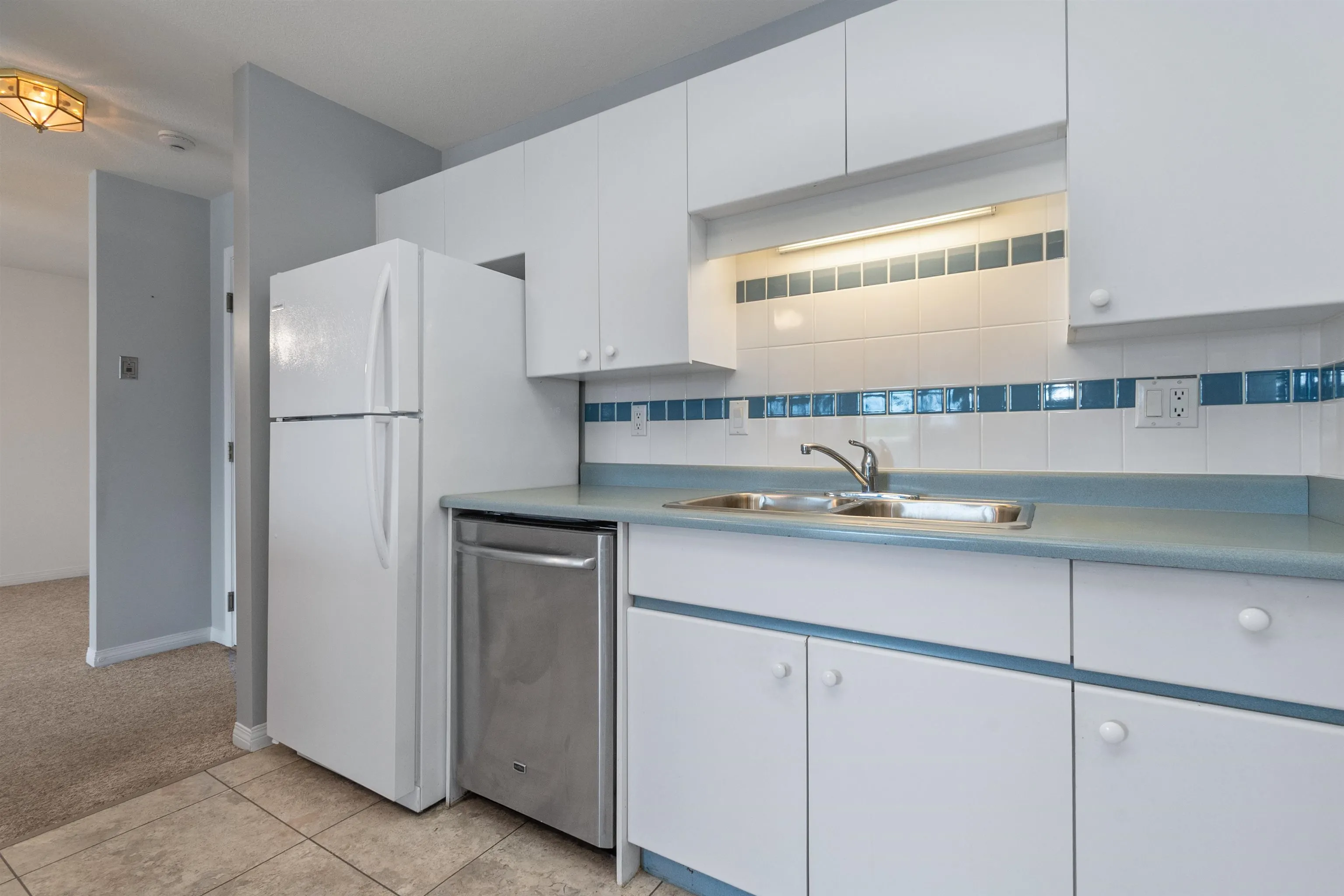 202 7685 Amber Drive