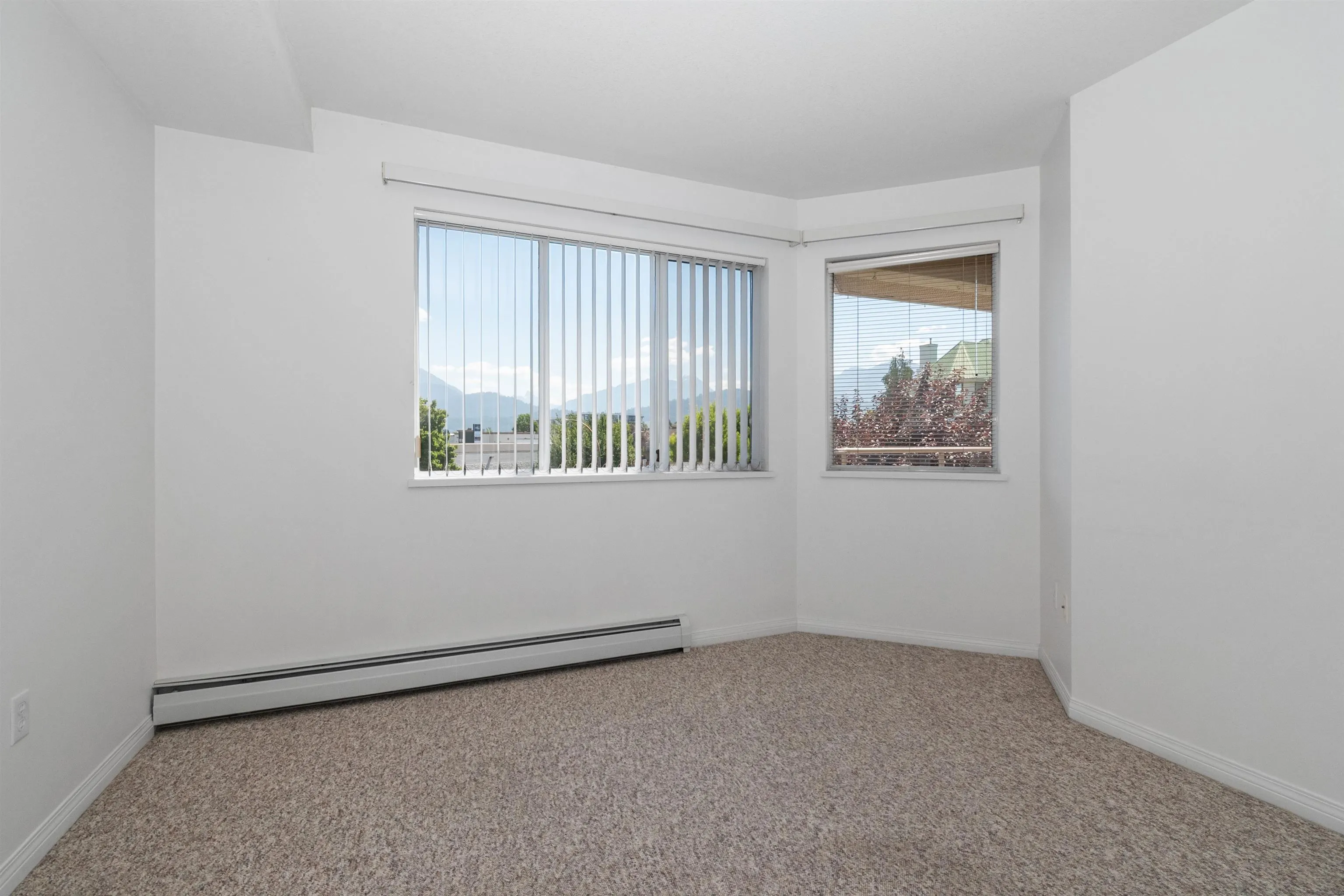 202 7685 Amber Drive