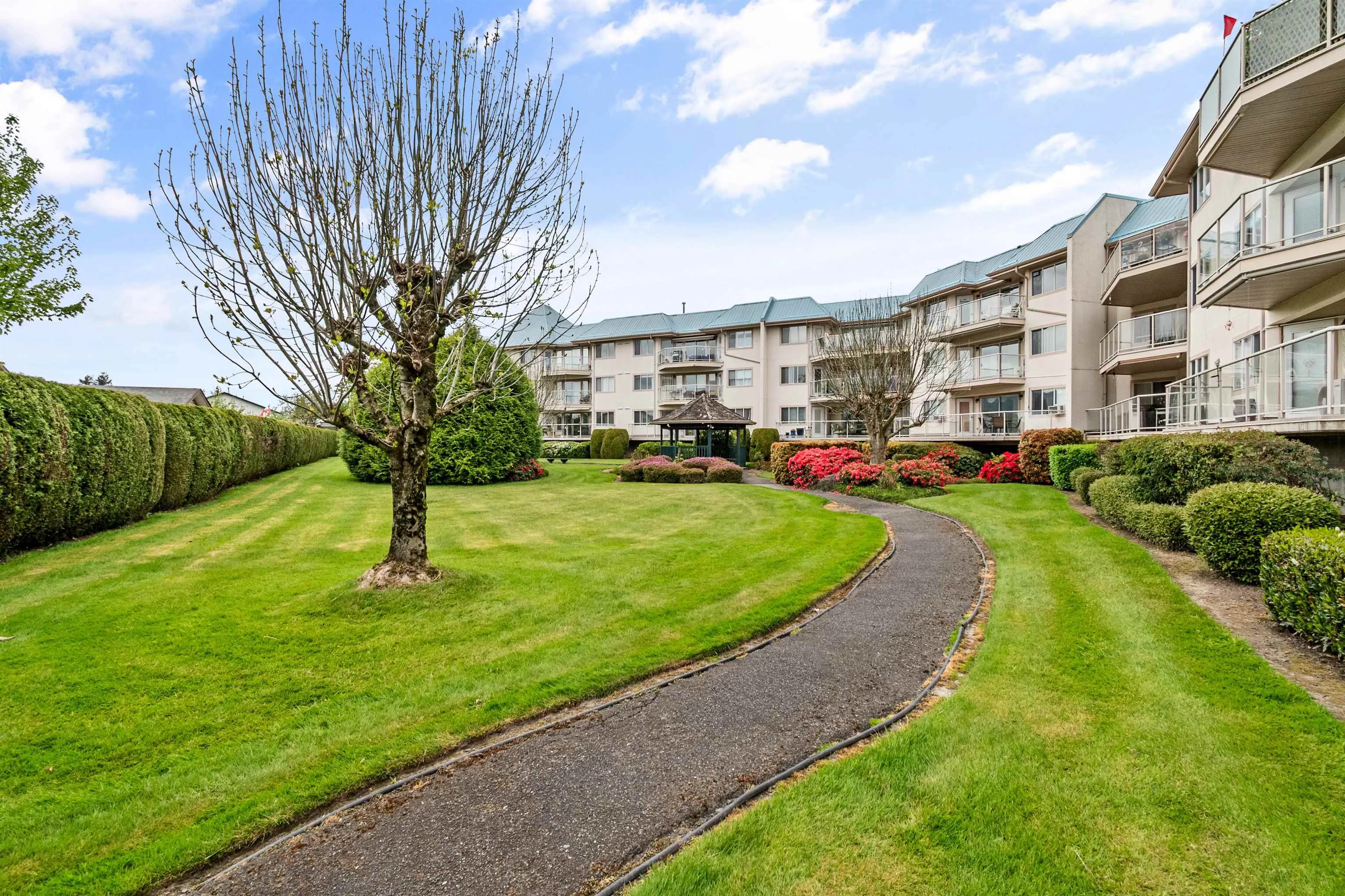 202 7685 Amber Drive