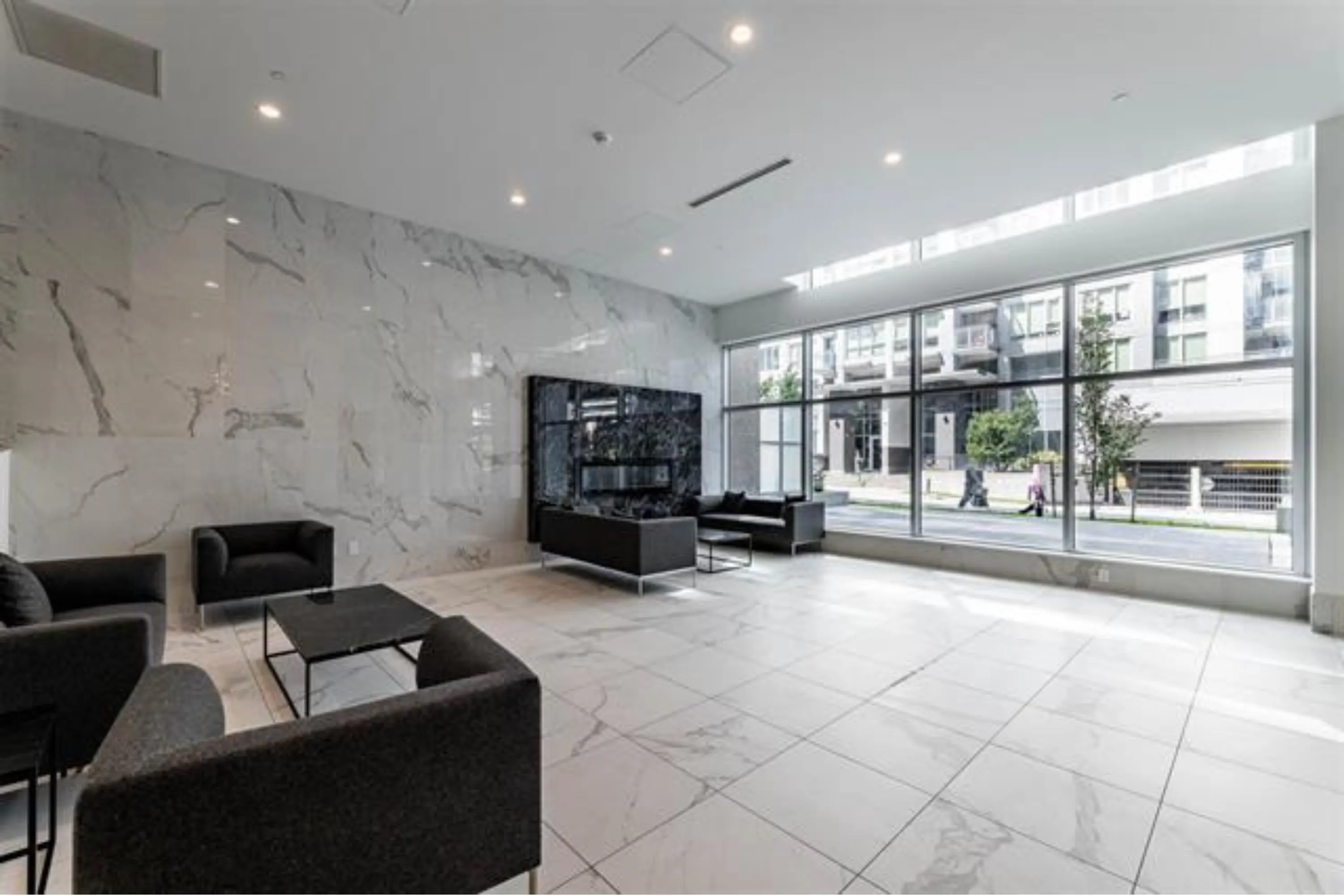 4105 13350 Central Avenue