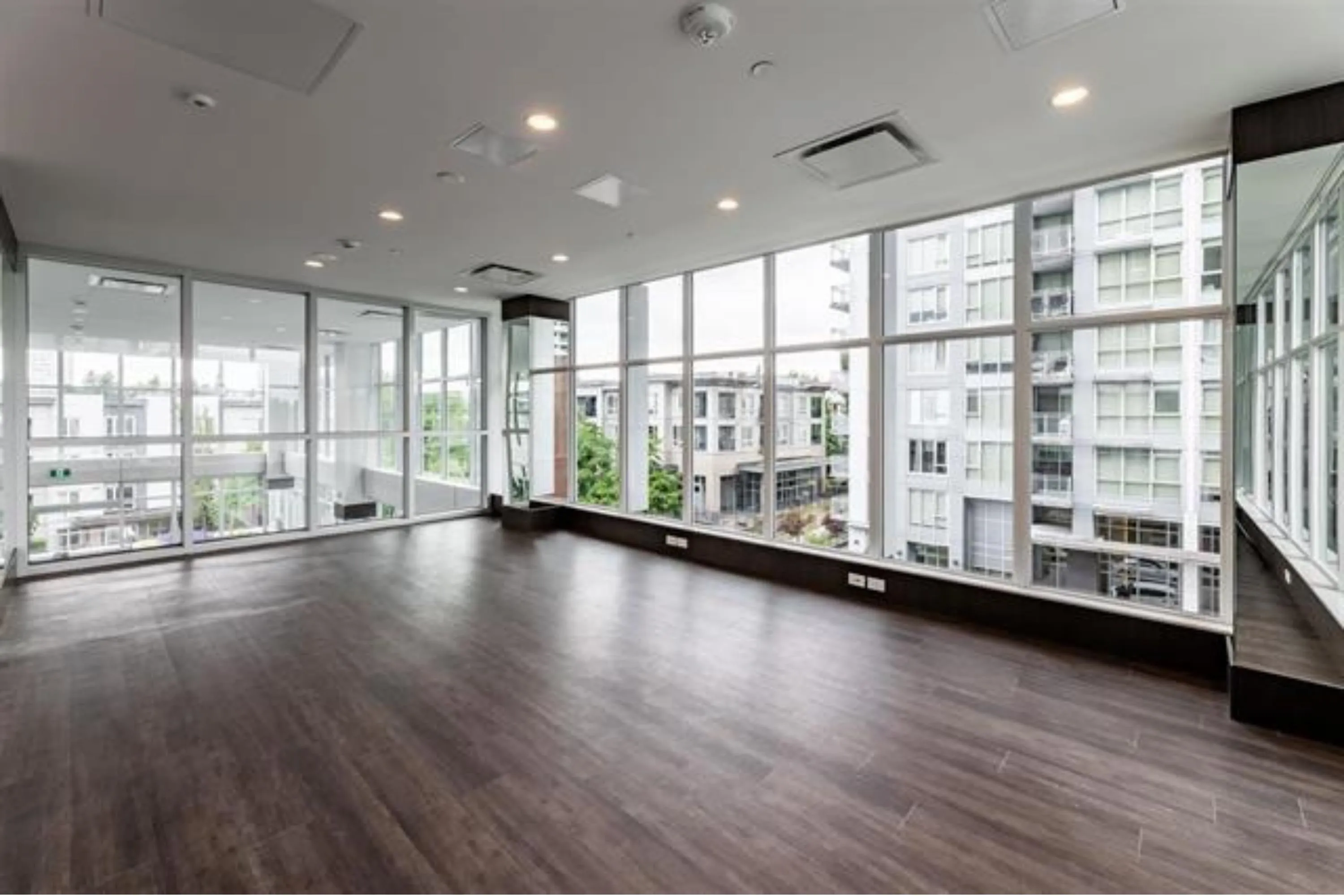 4105 13350 Central Avenue