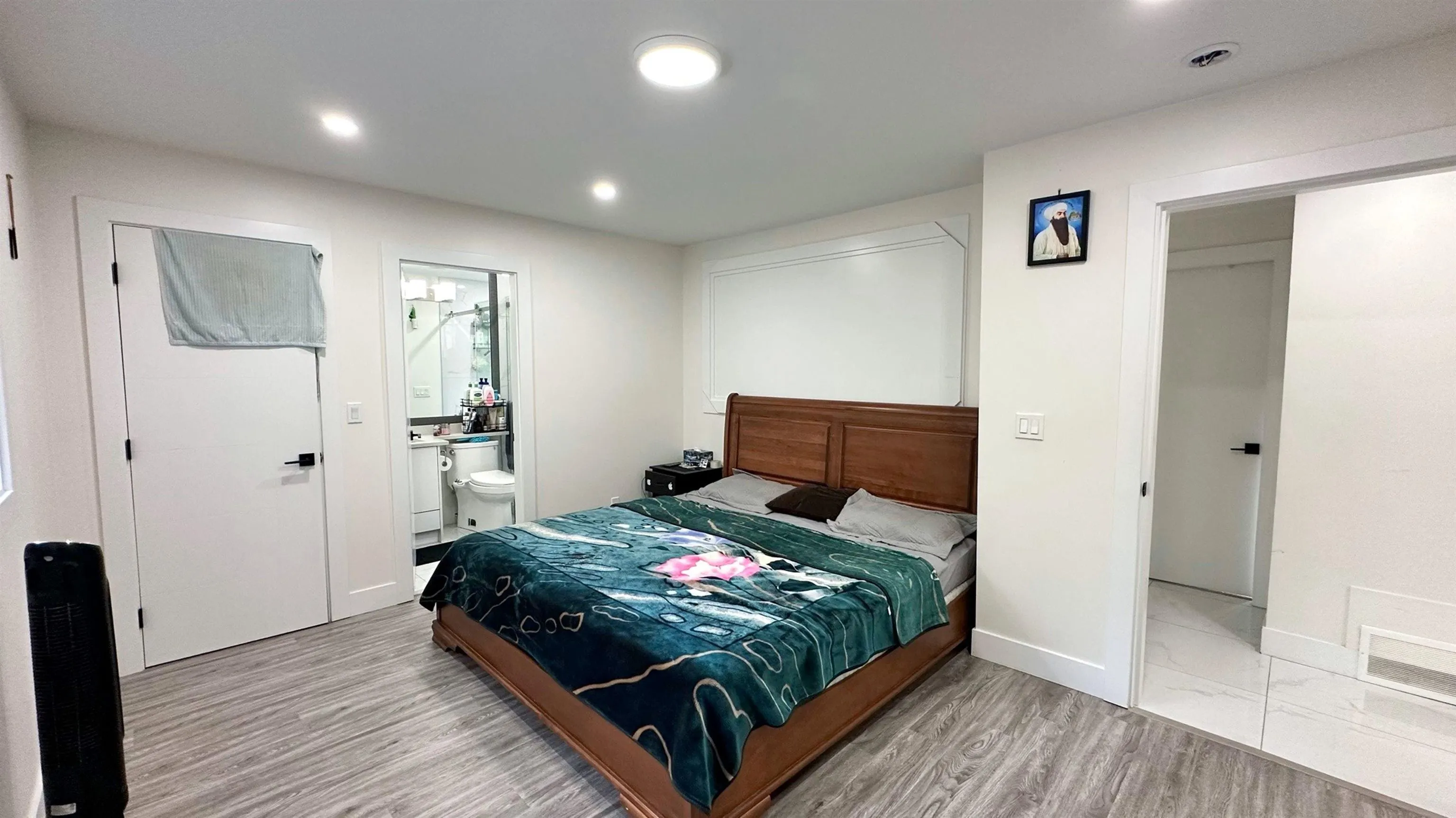 13017 64 Avenue