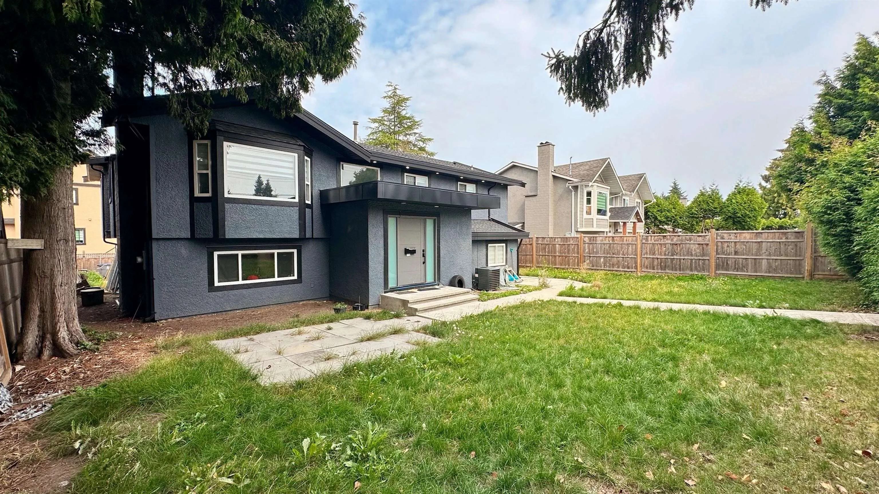 13017 64 Avenue