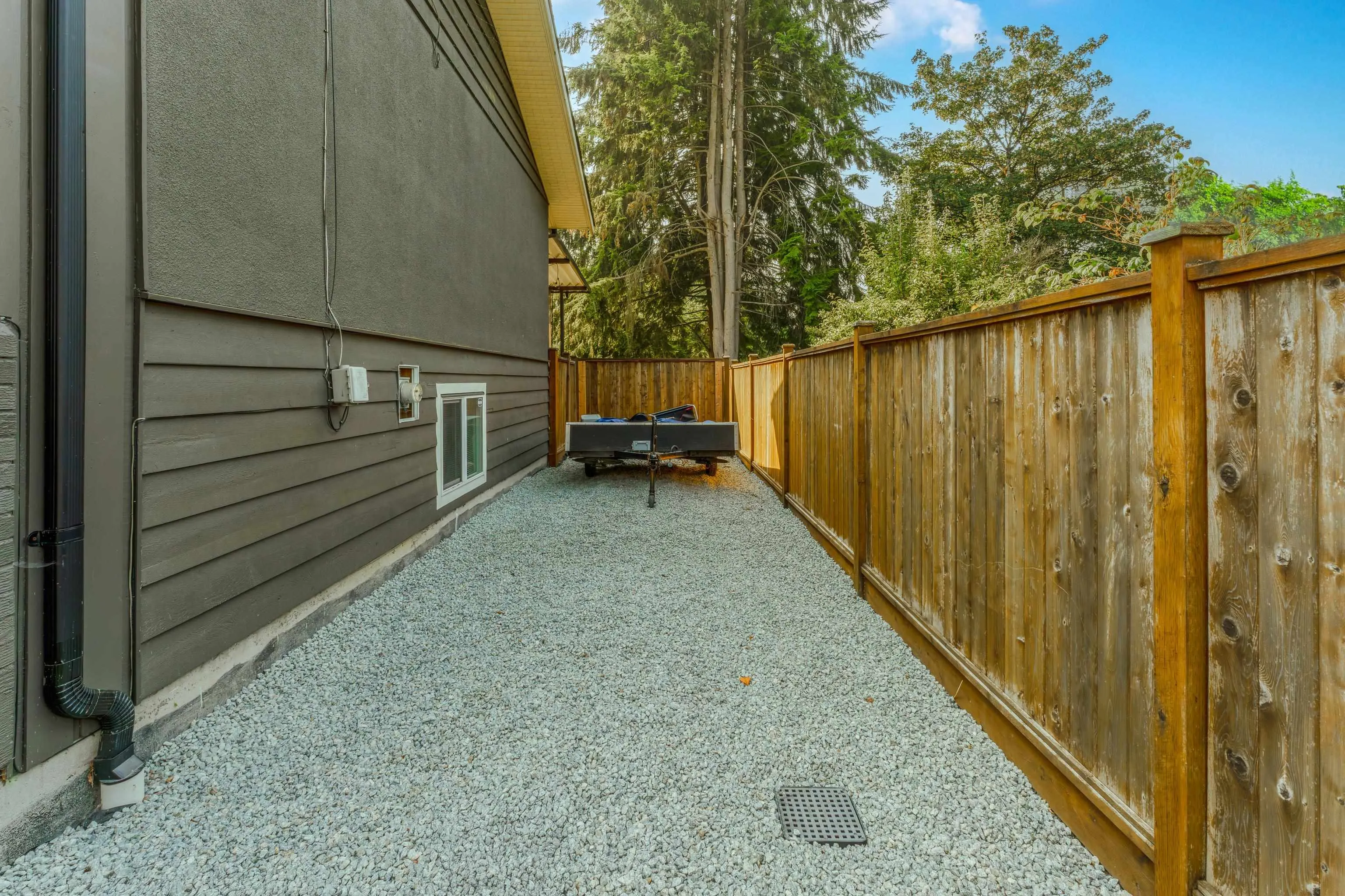 12209 214 Street