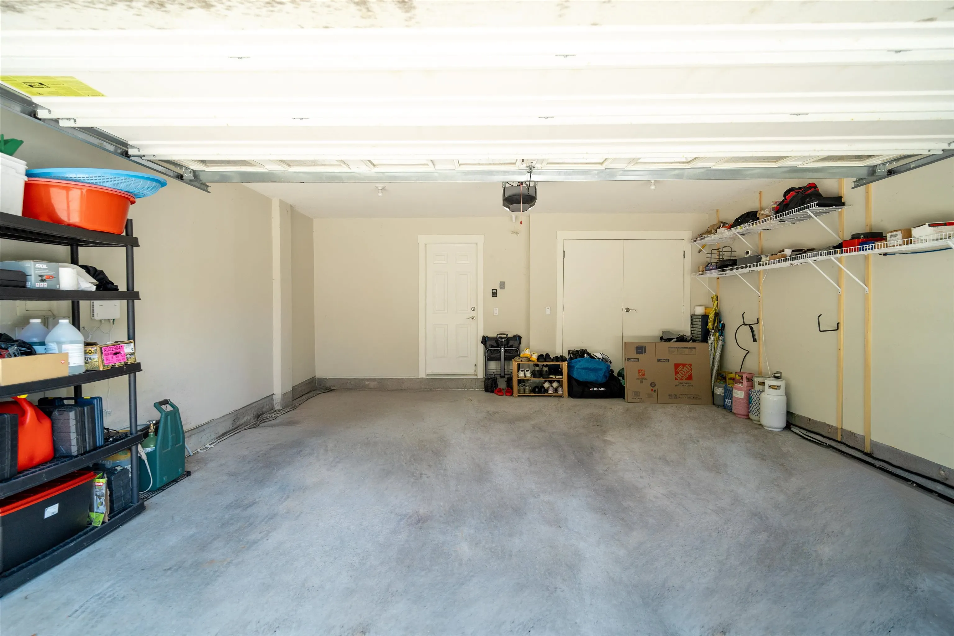 8 19932 70 Avenue