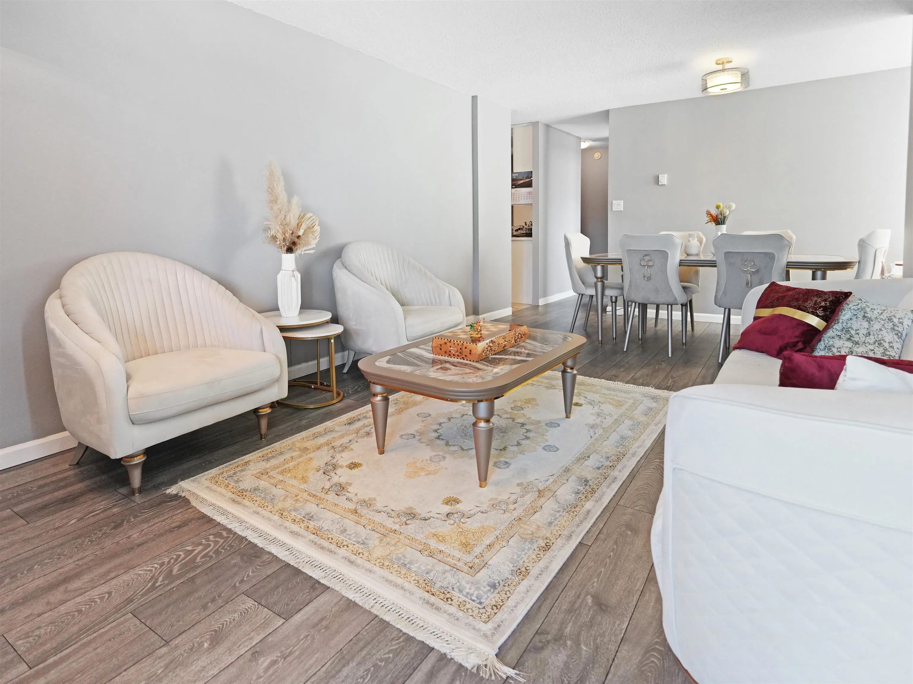 1605 3737 Bartlett Court