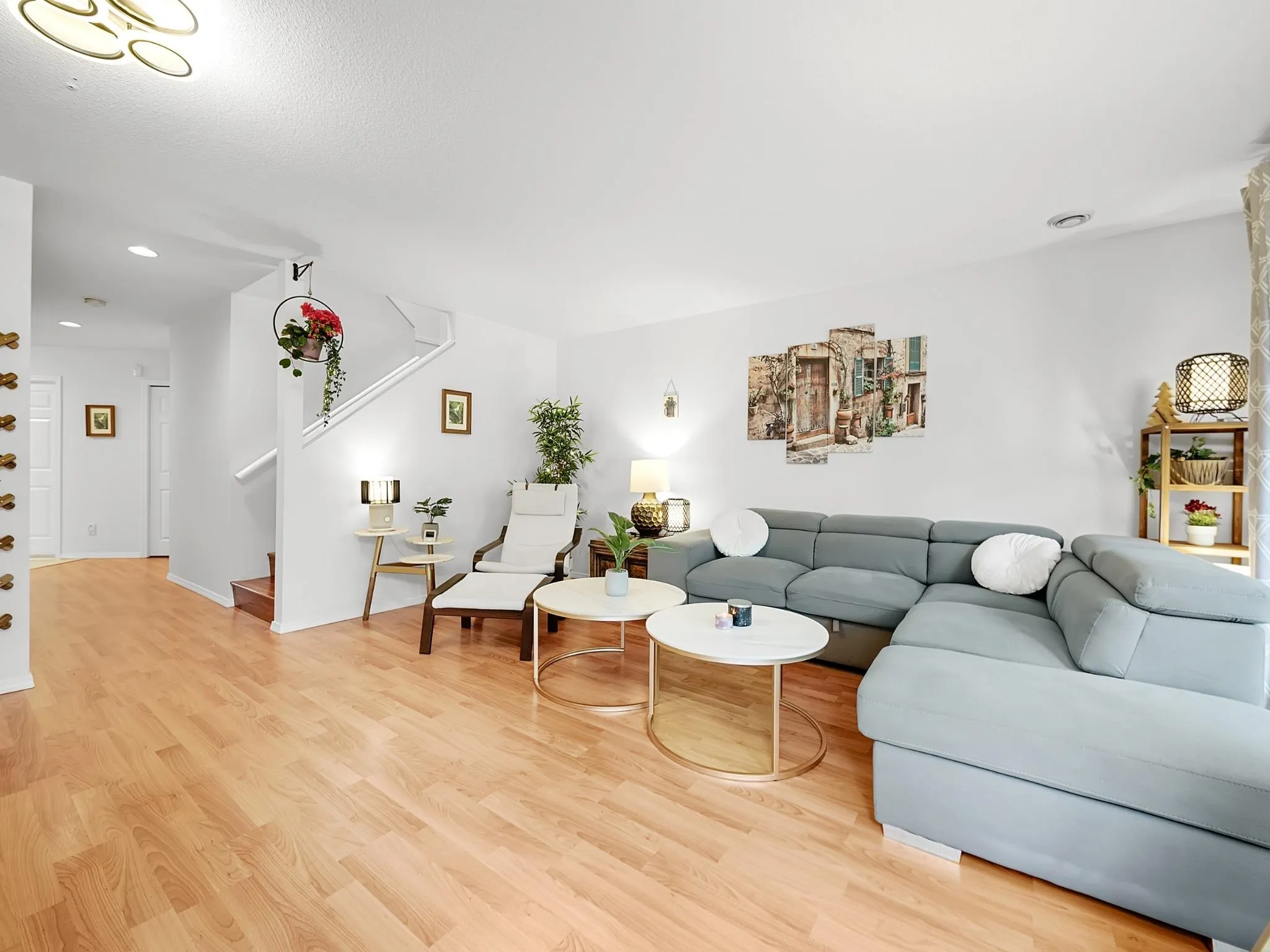 158 16080 82 Avenue