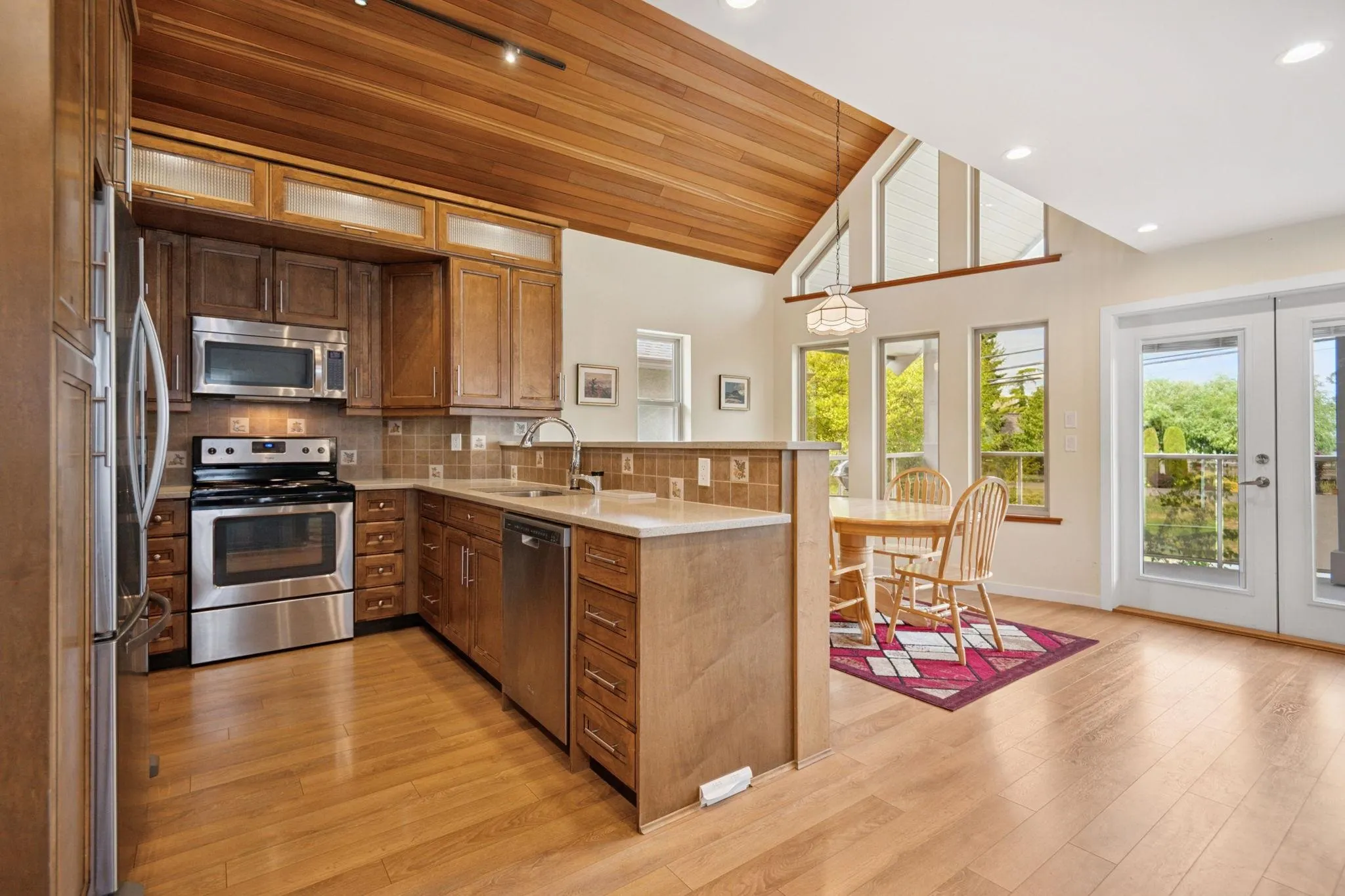 4394 River Road West