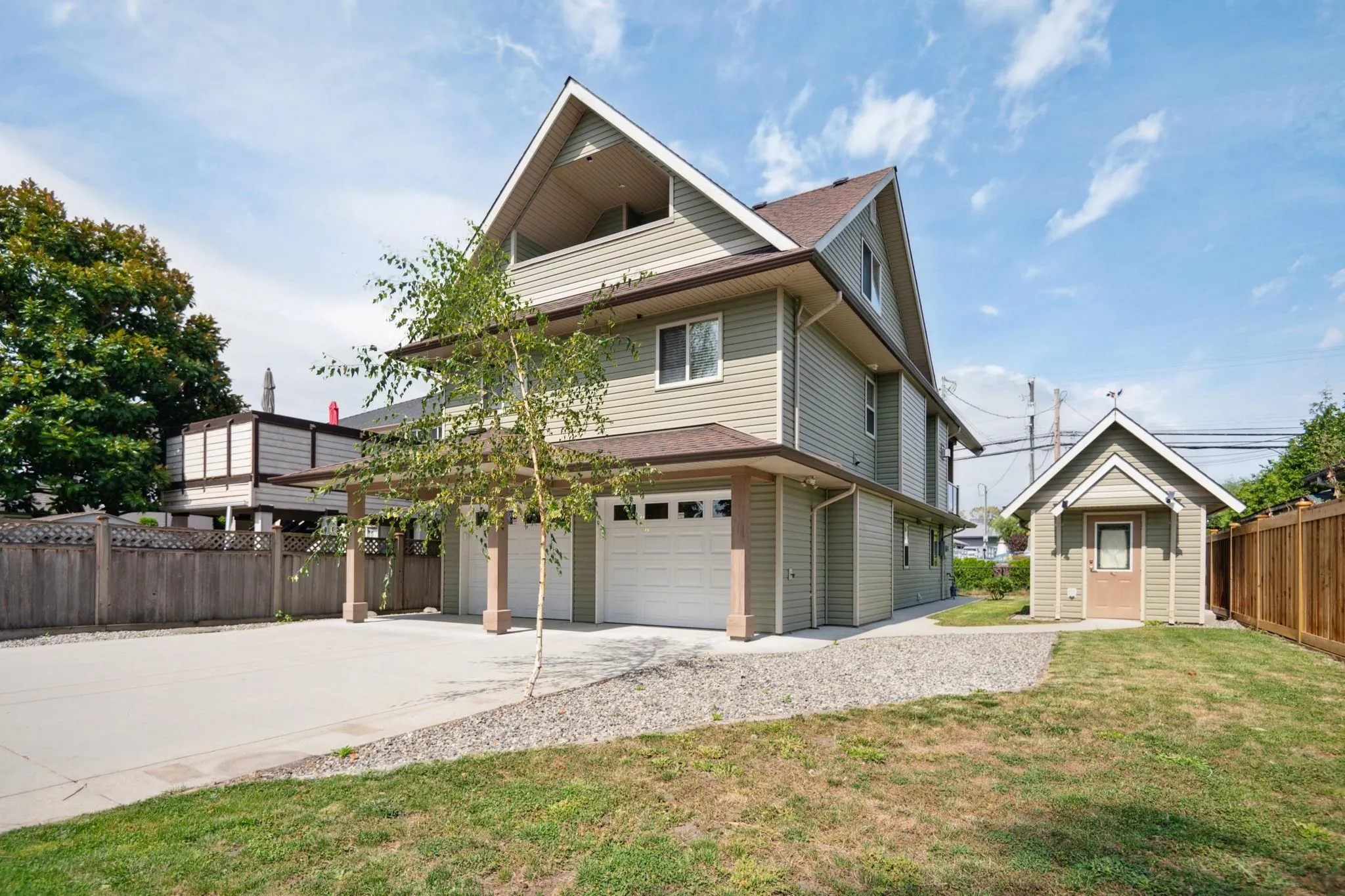 4394 River Road West