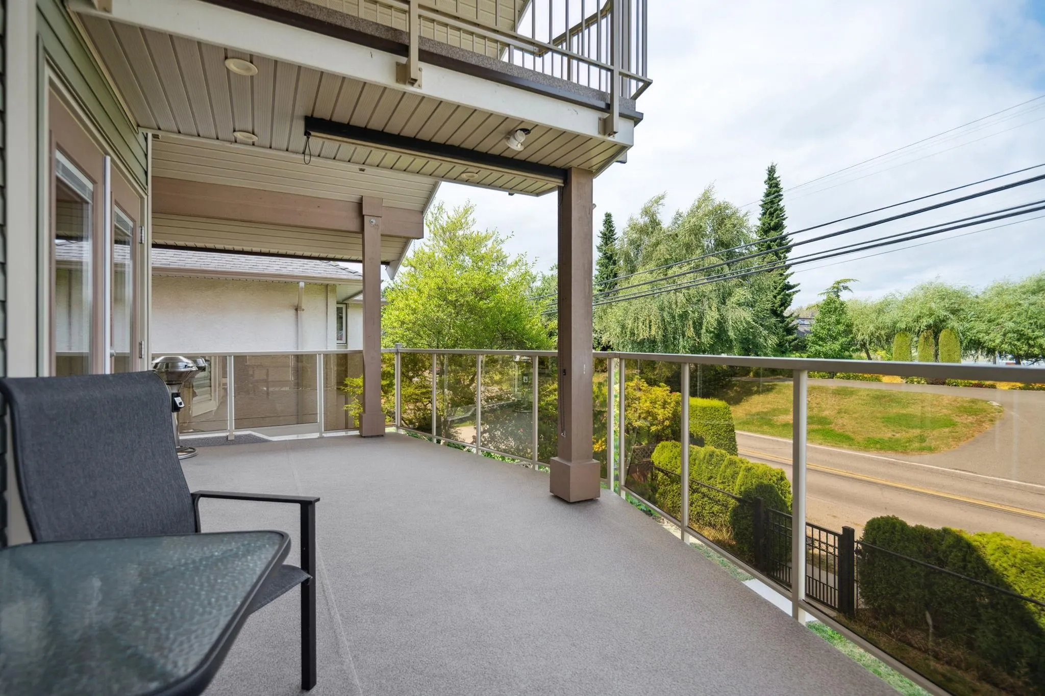 4394 River Road West