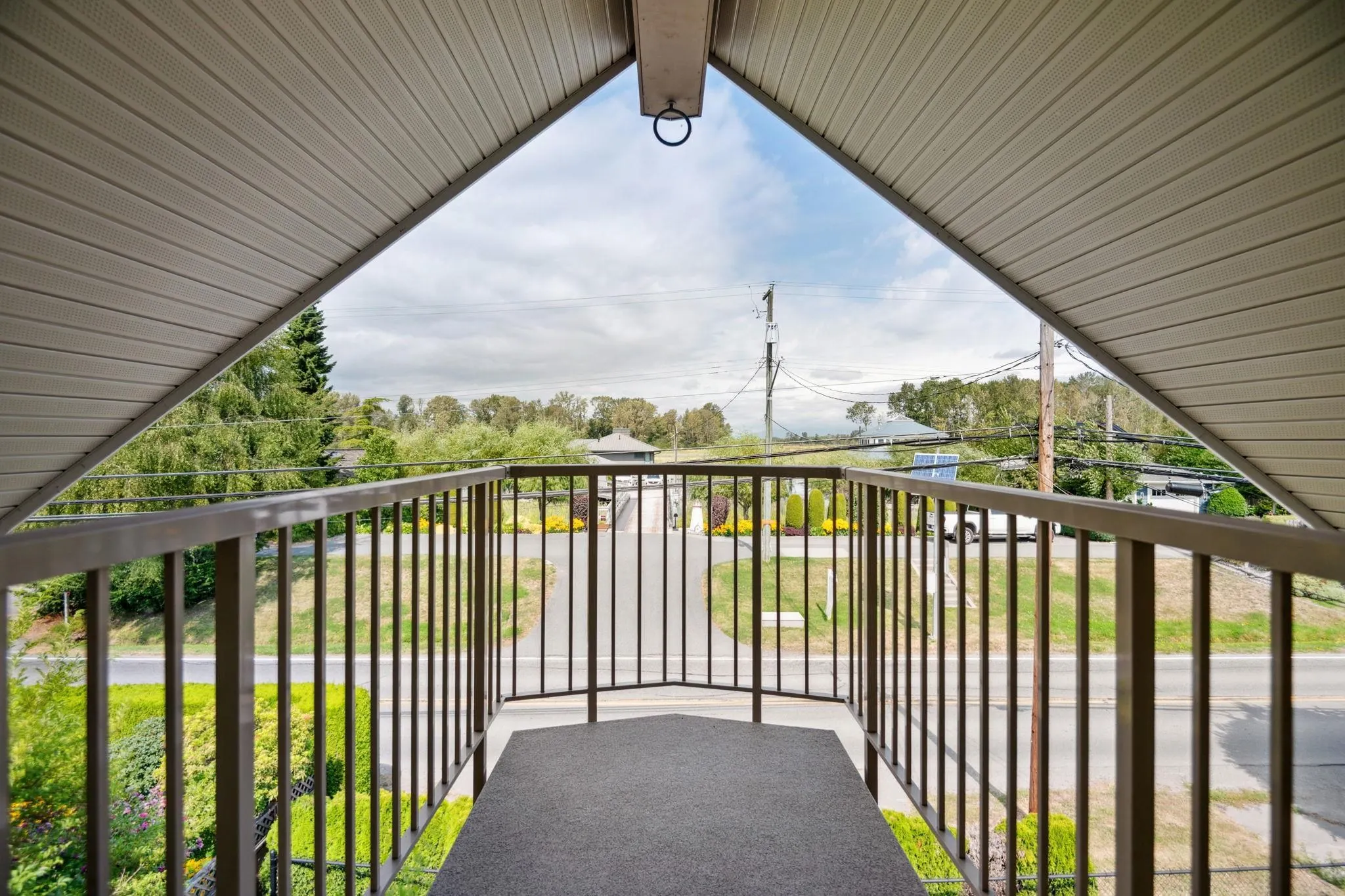 4394 River Road West