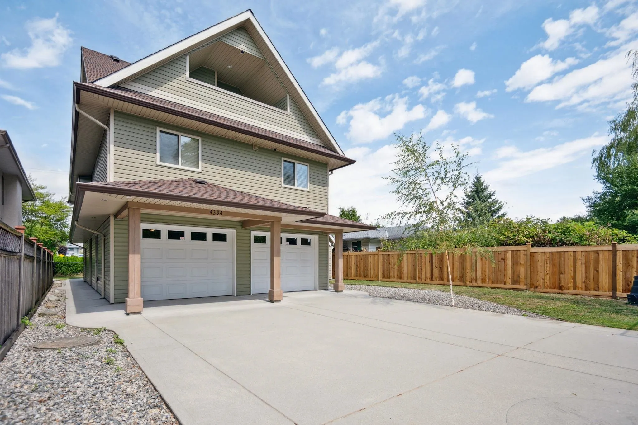 4394 River Road West