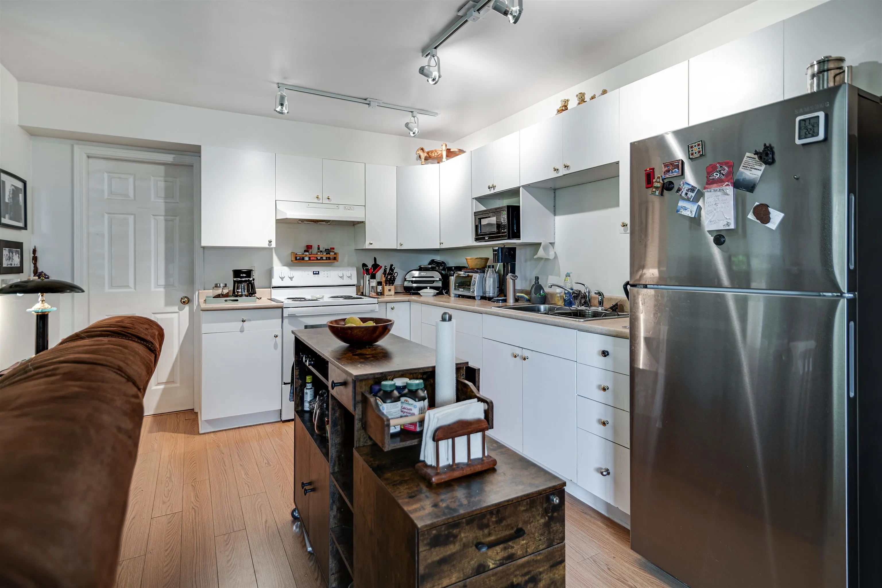 5866A Turnstone Crescent
