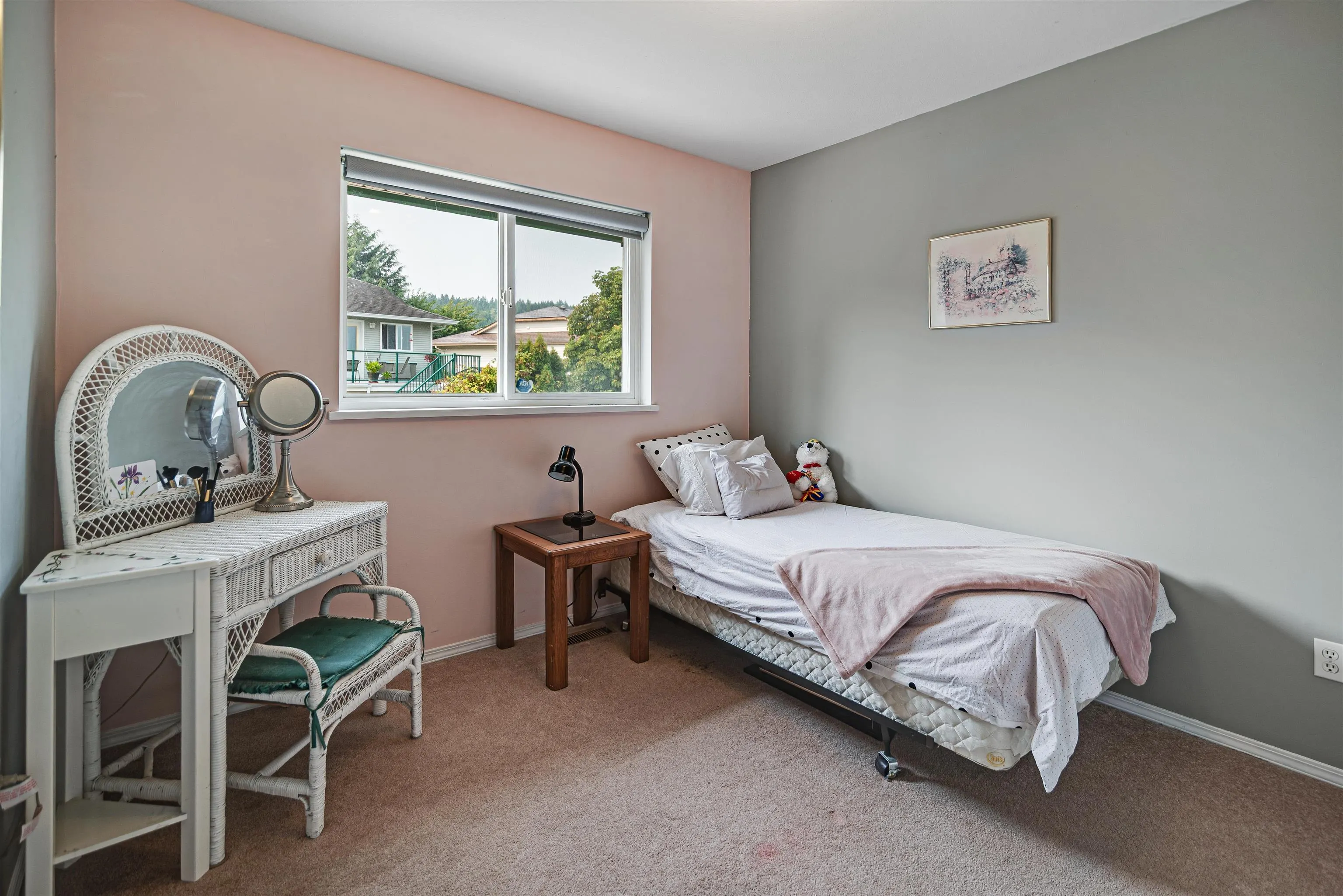 5866A Turnstone Crescent