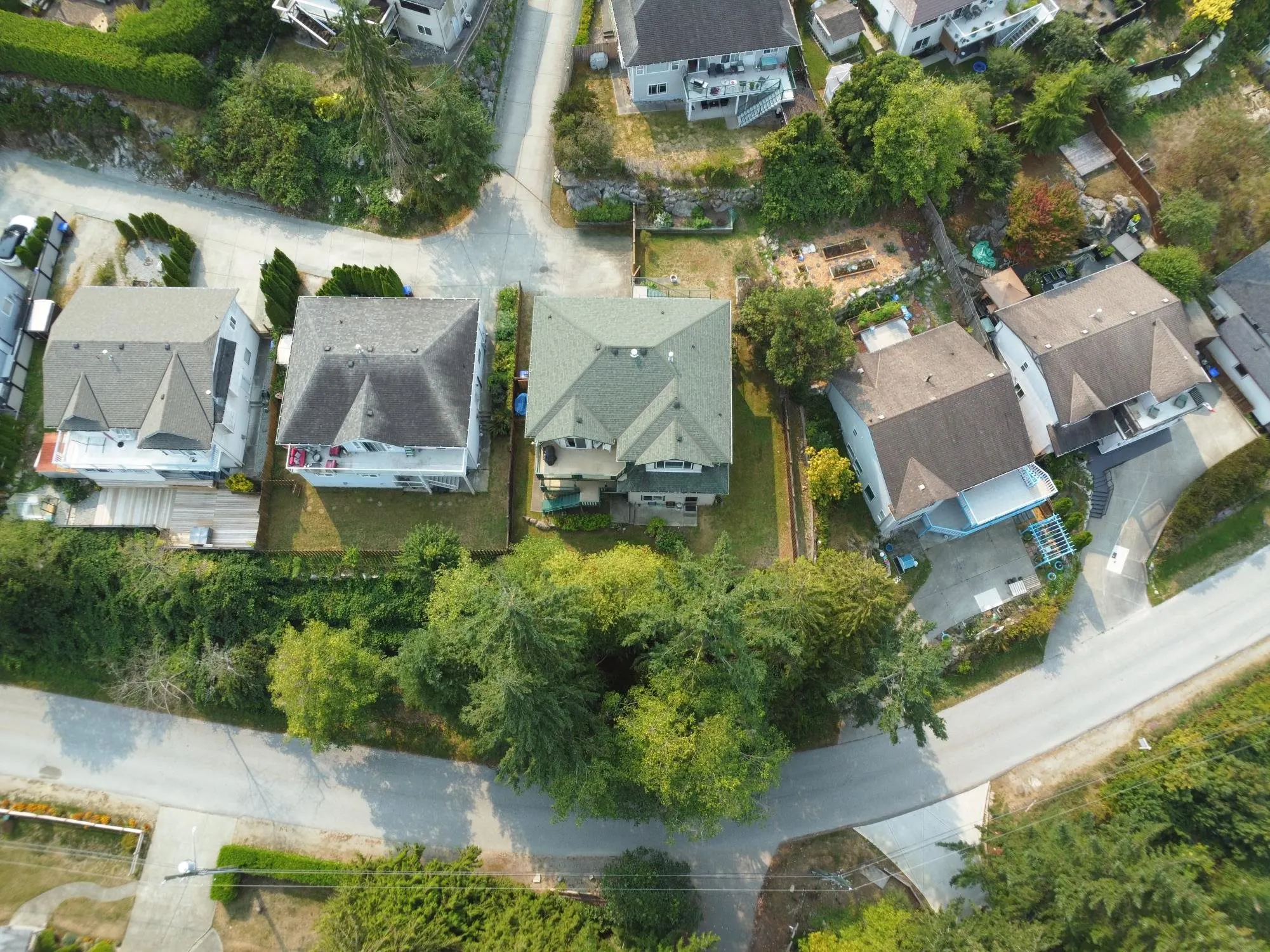 5866A Turnstone Crescent