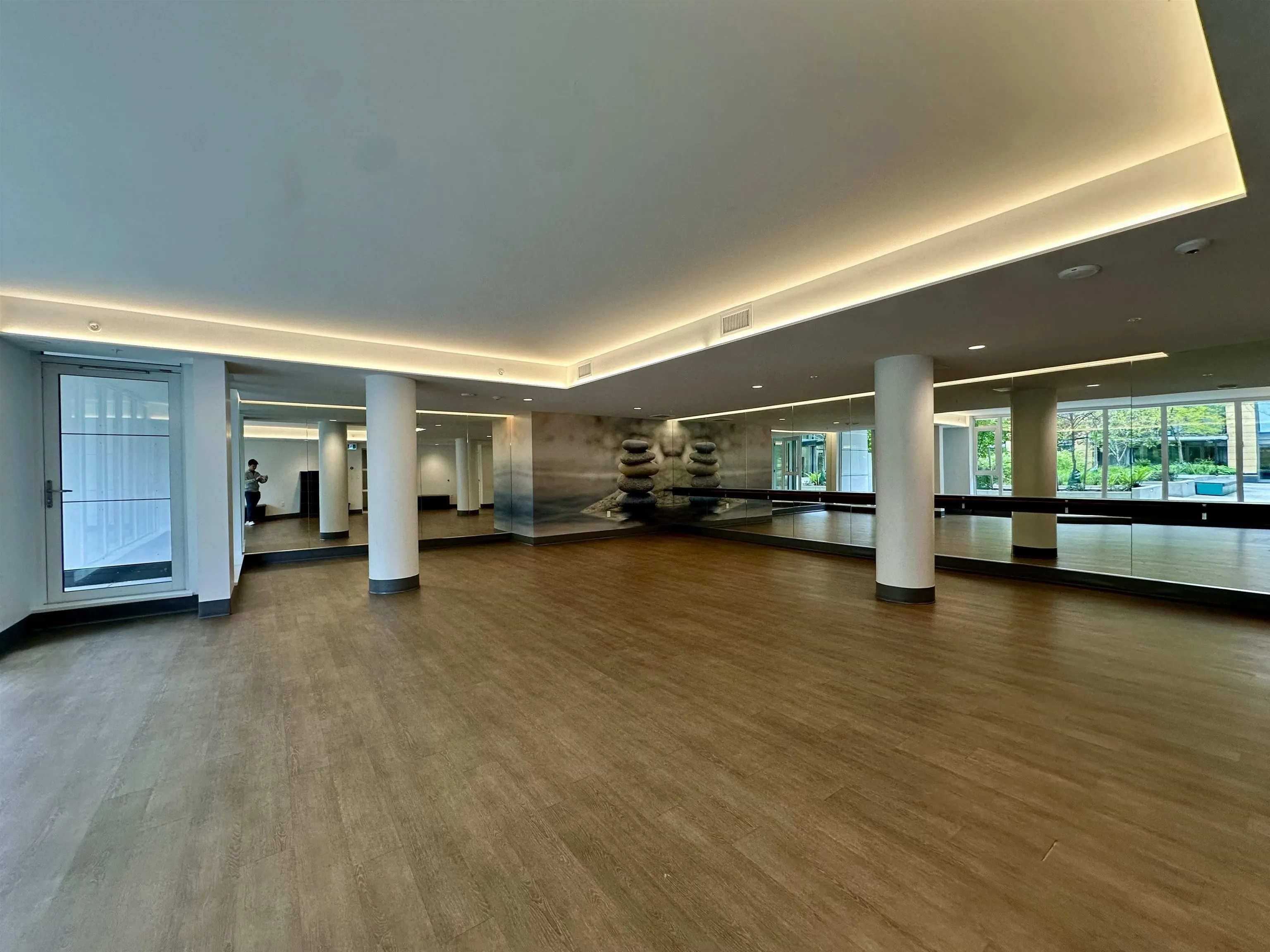812 3200 Corvette Way