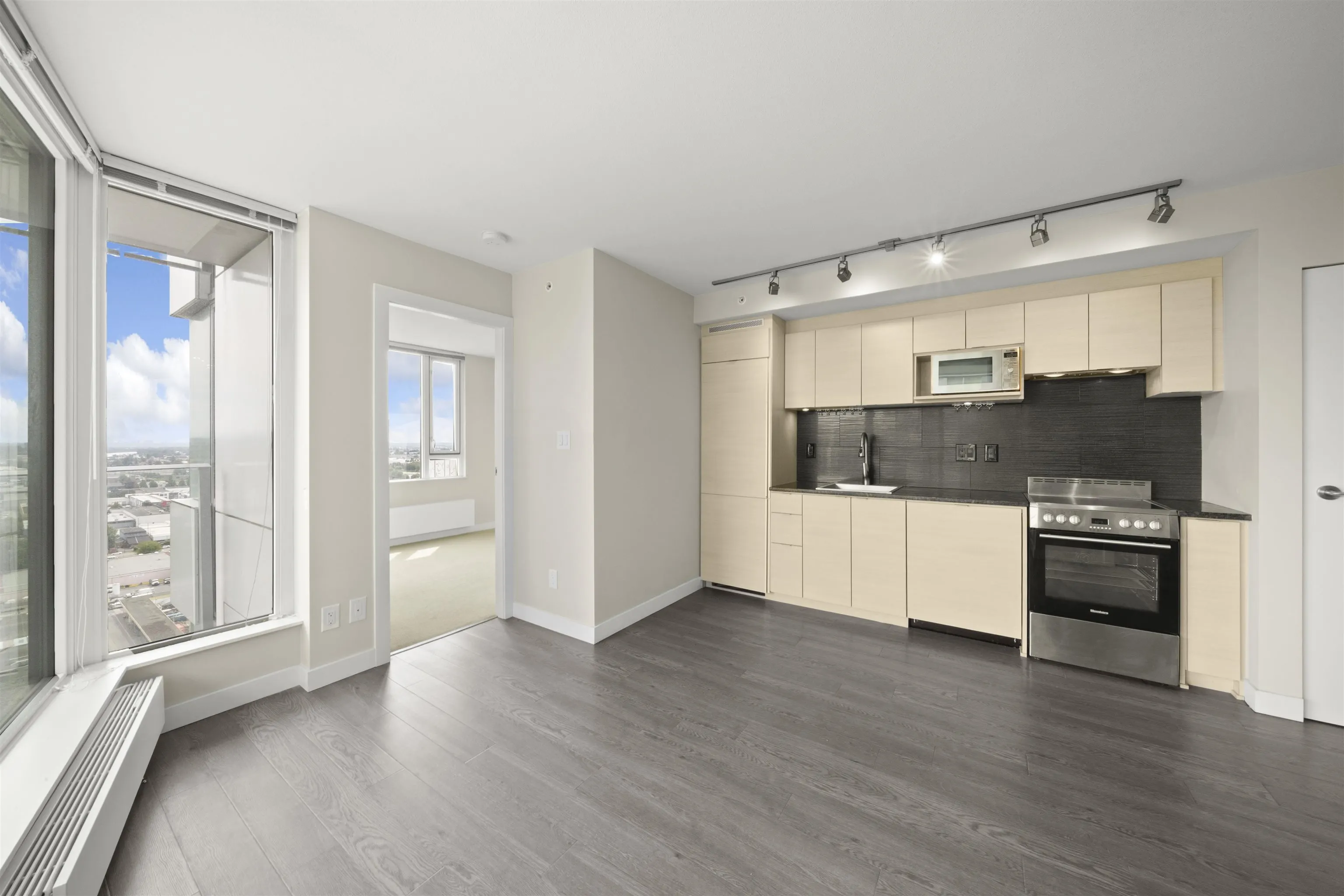 489 Interurban Way