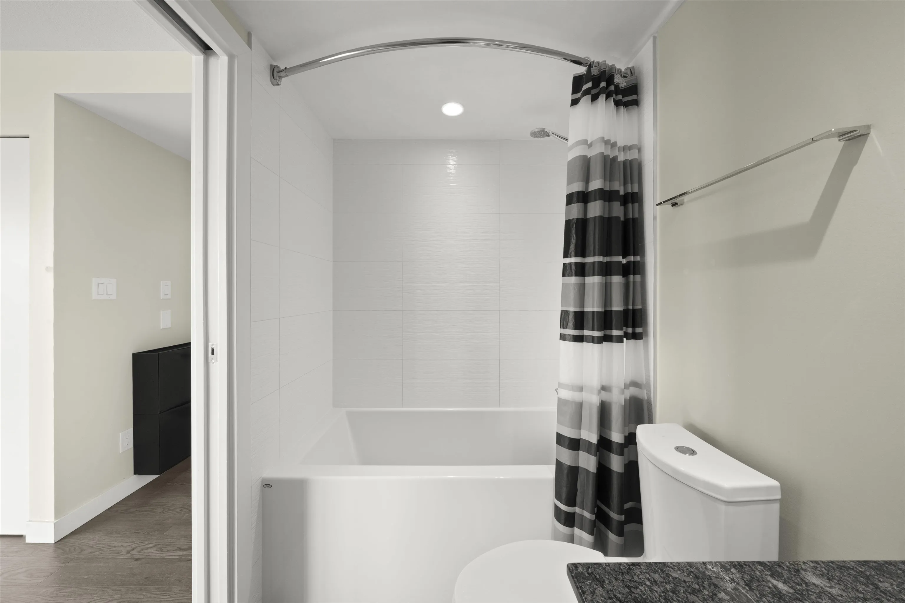 489 Interurban Way