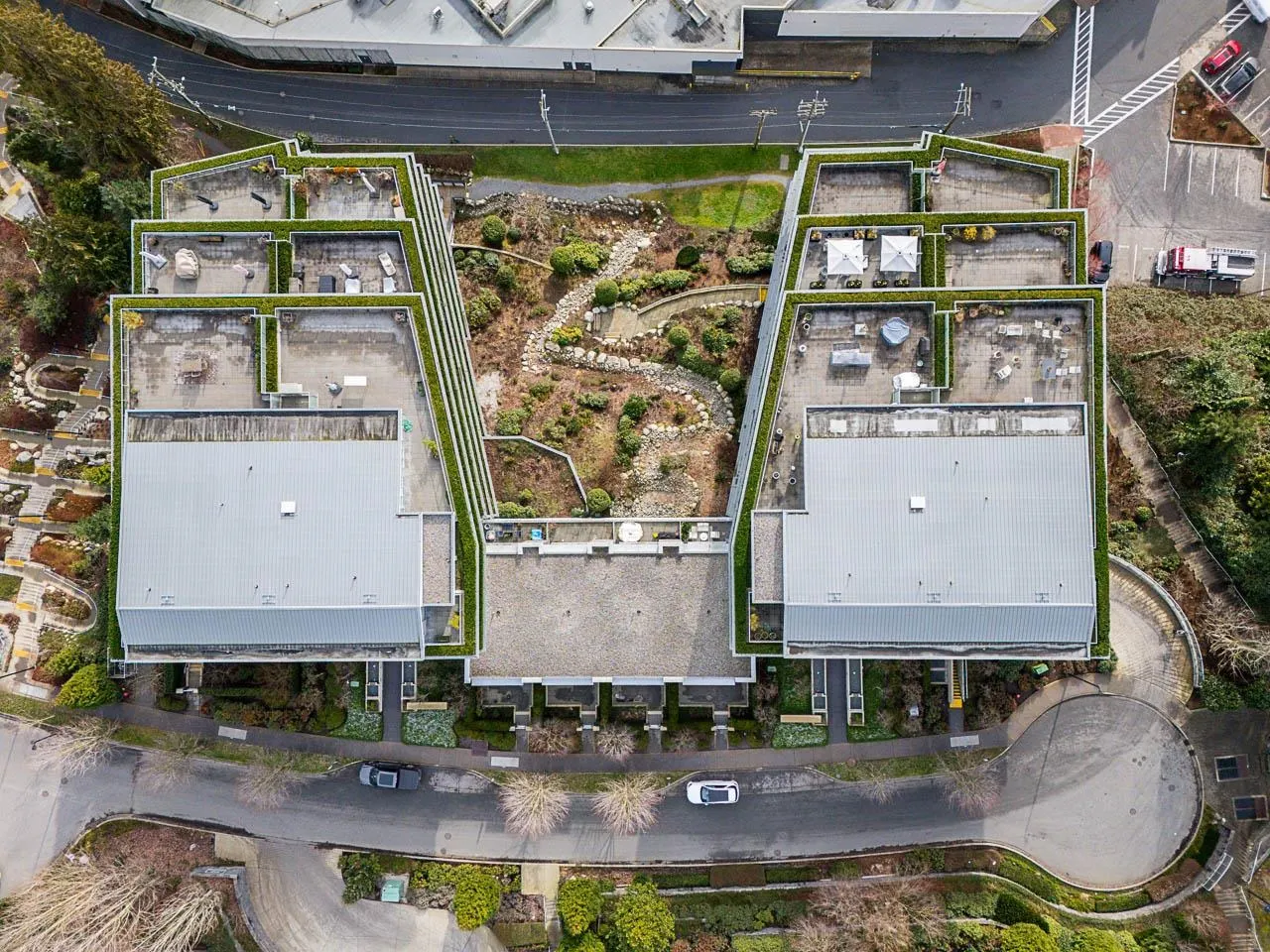 601 888 Arthur Erickson Place