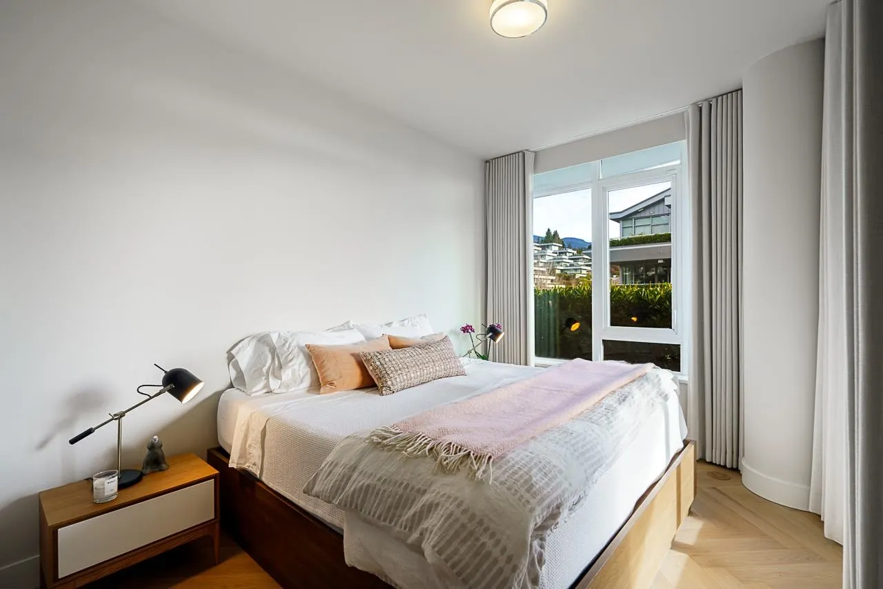 601 888 Arthur Erickson Place