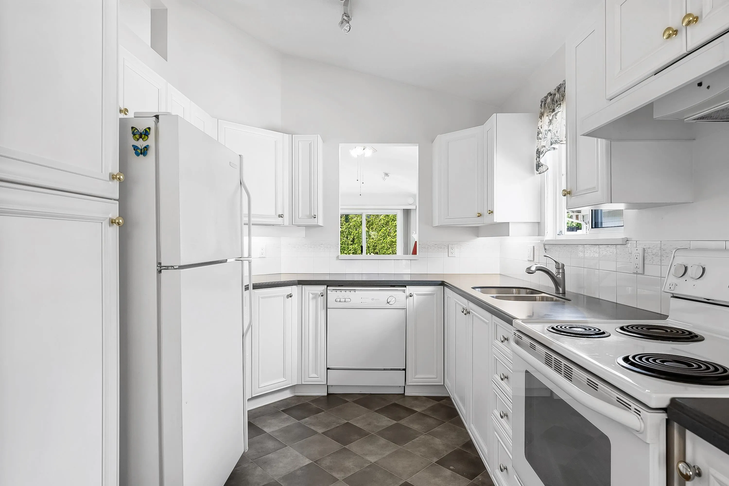 20 16888 80 Avenue
