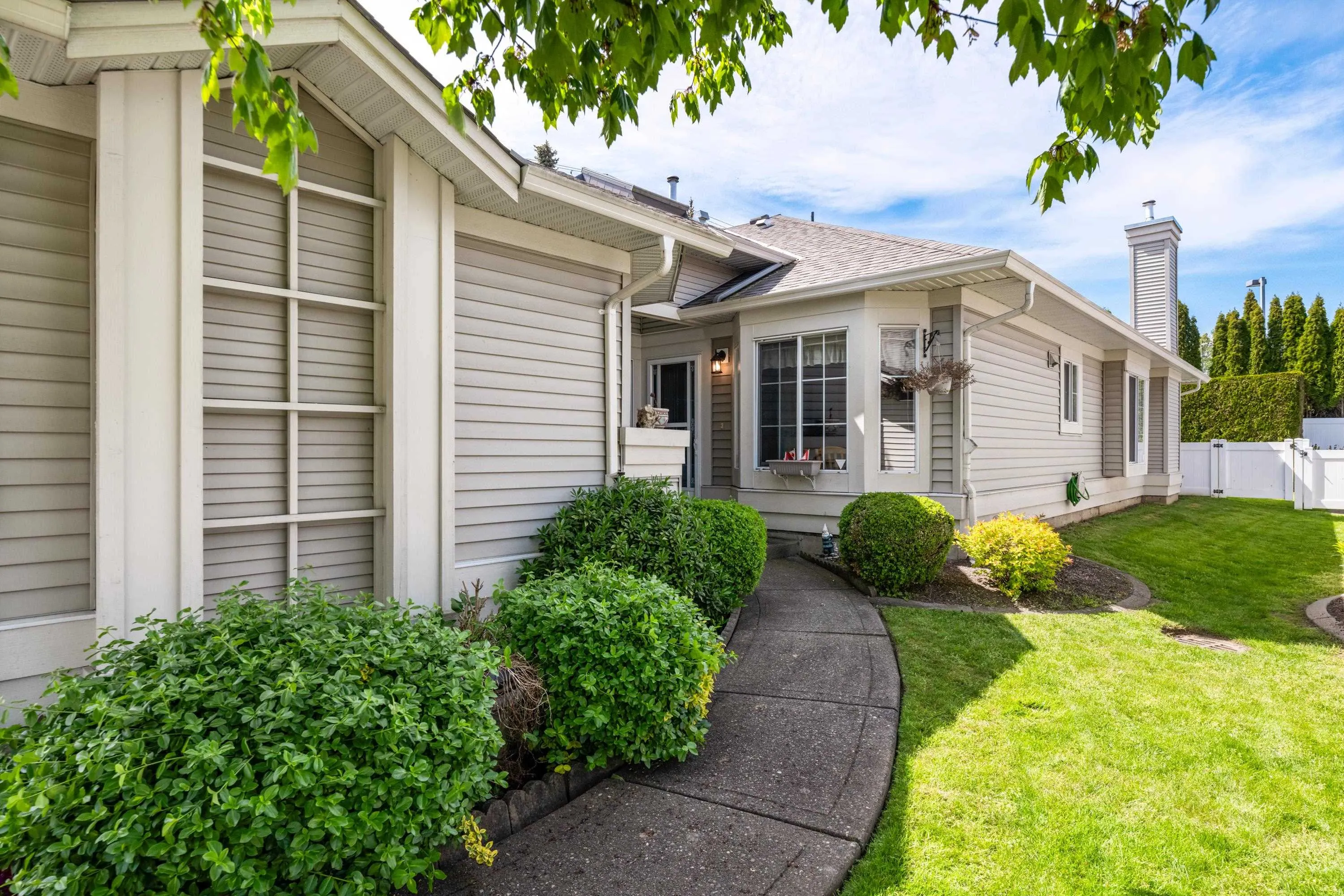 20 16888 80 Avenue