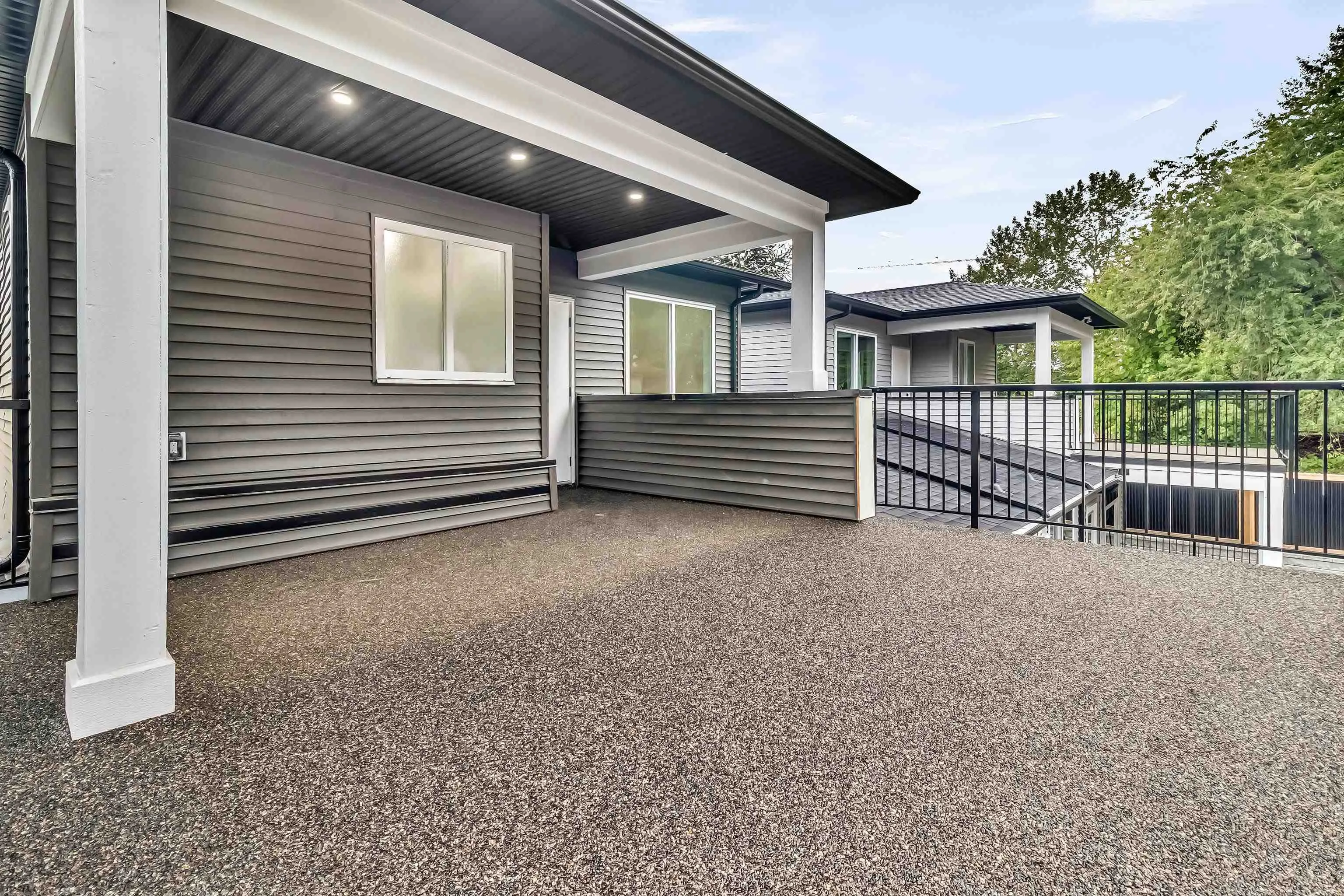B 32729 Fraser Crescent