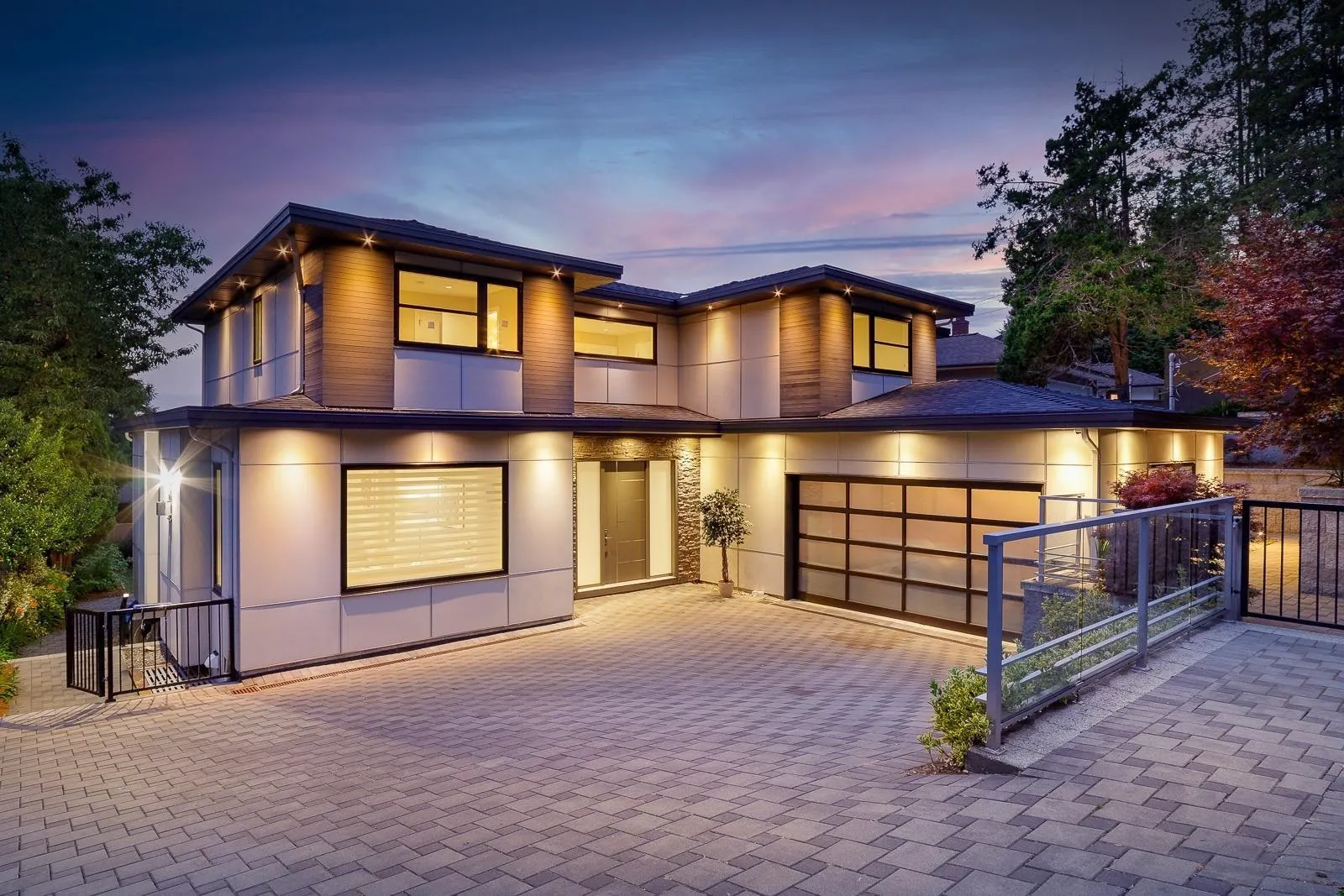 517 Granada Crescent