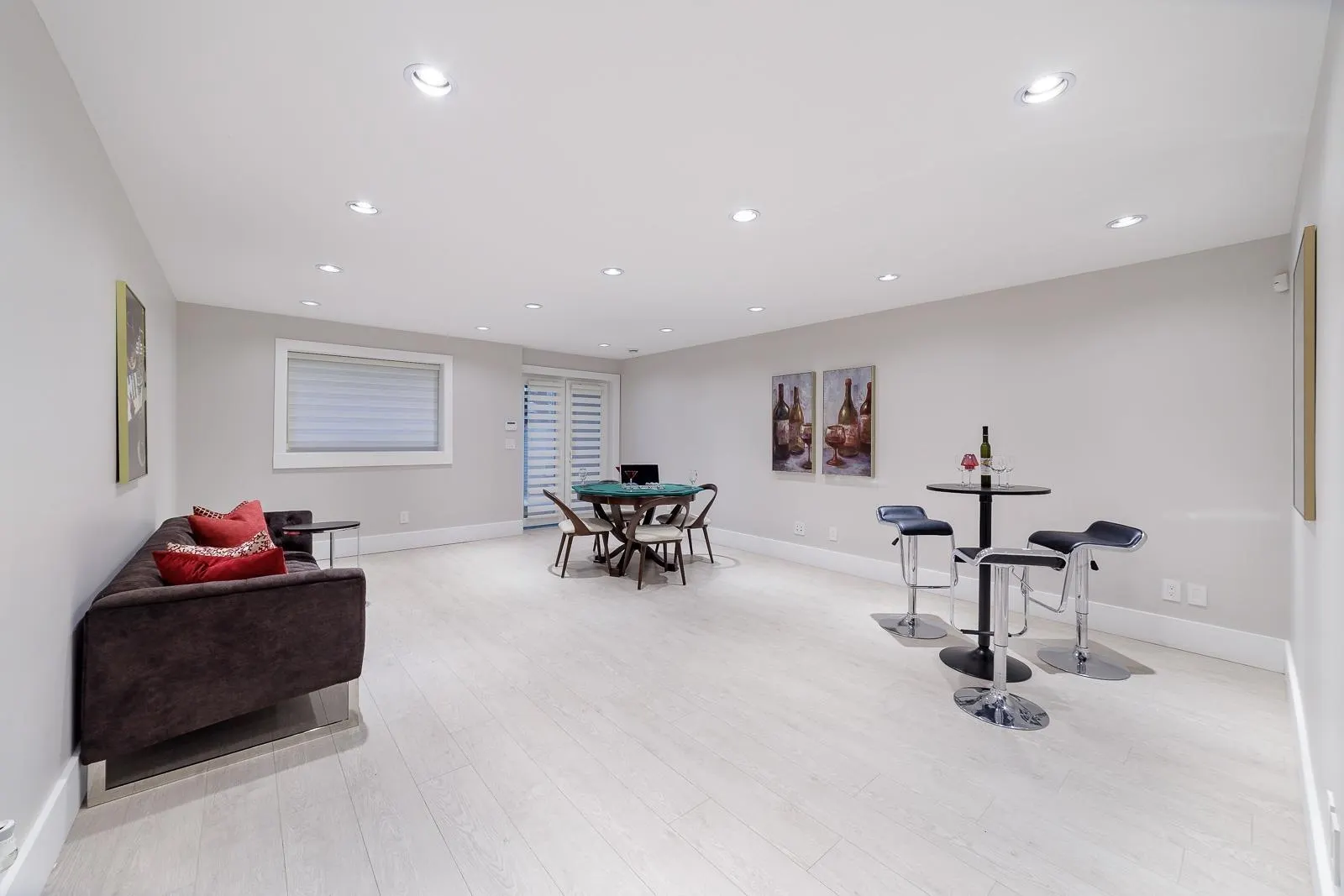 517 Granada Crescent