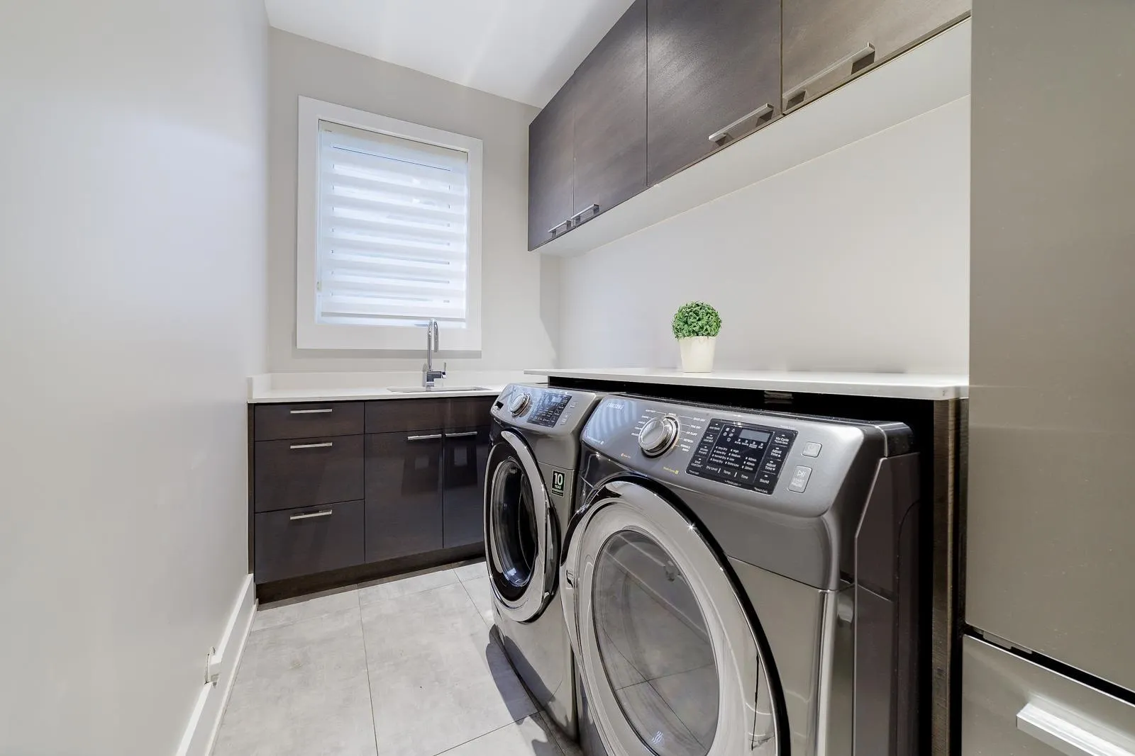 517 Granada Crescent
