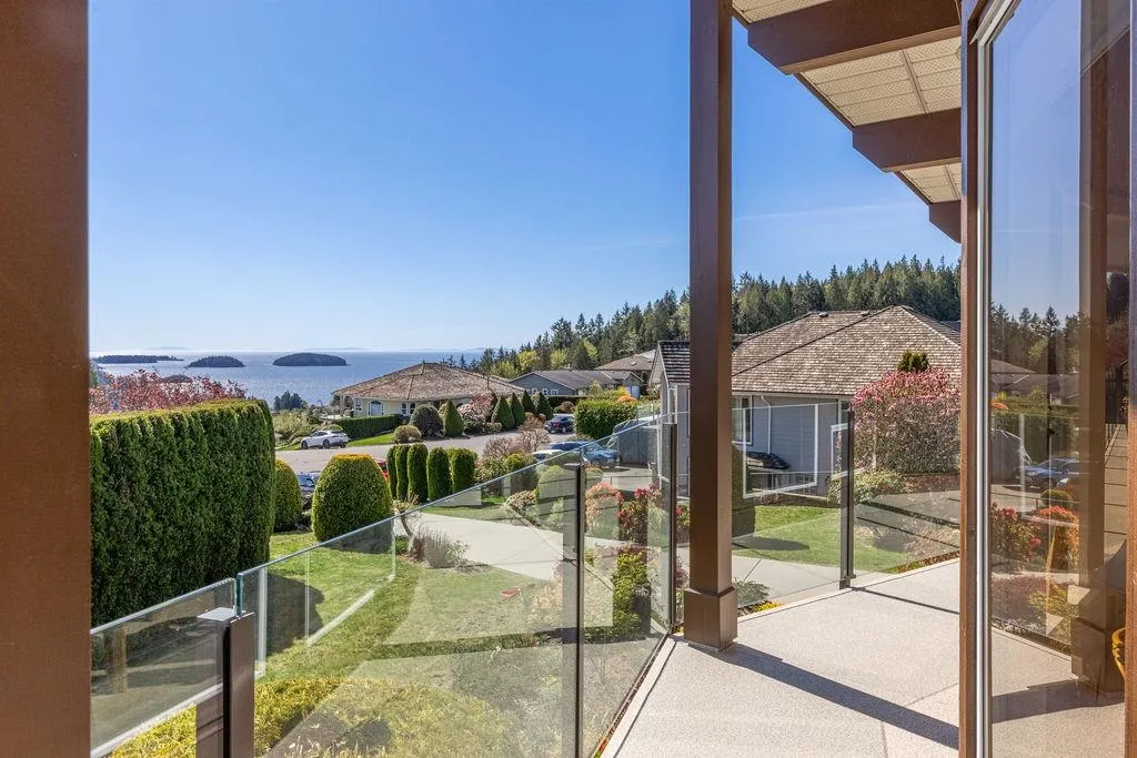 802 Oceanmount Boulevard