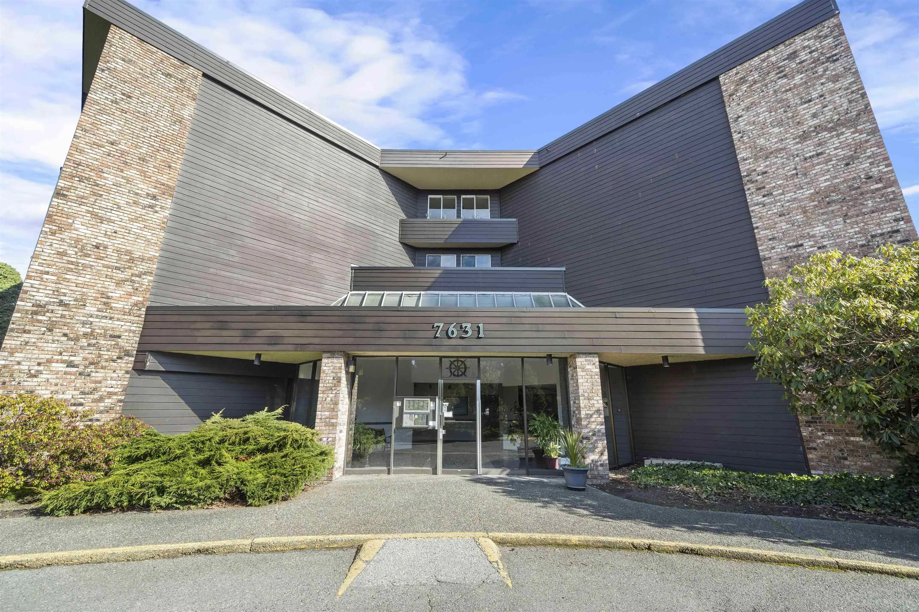 209 7631 Steveston Highway