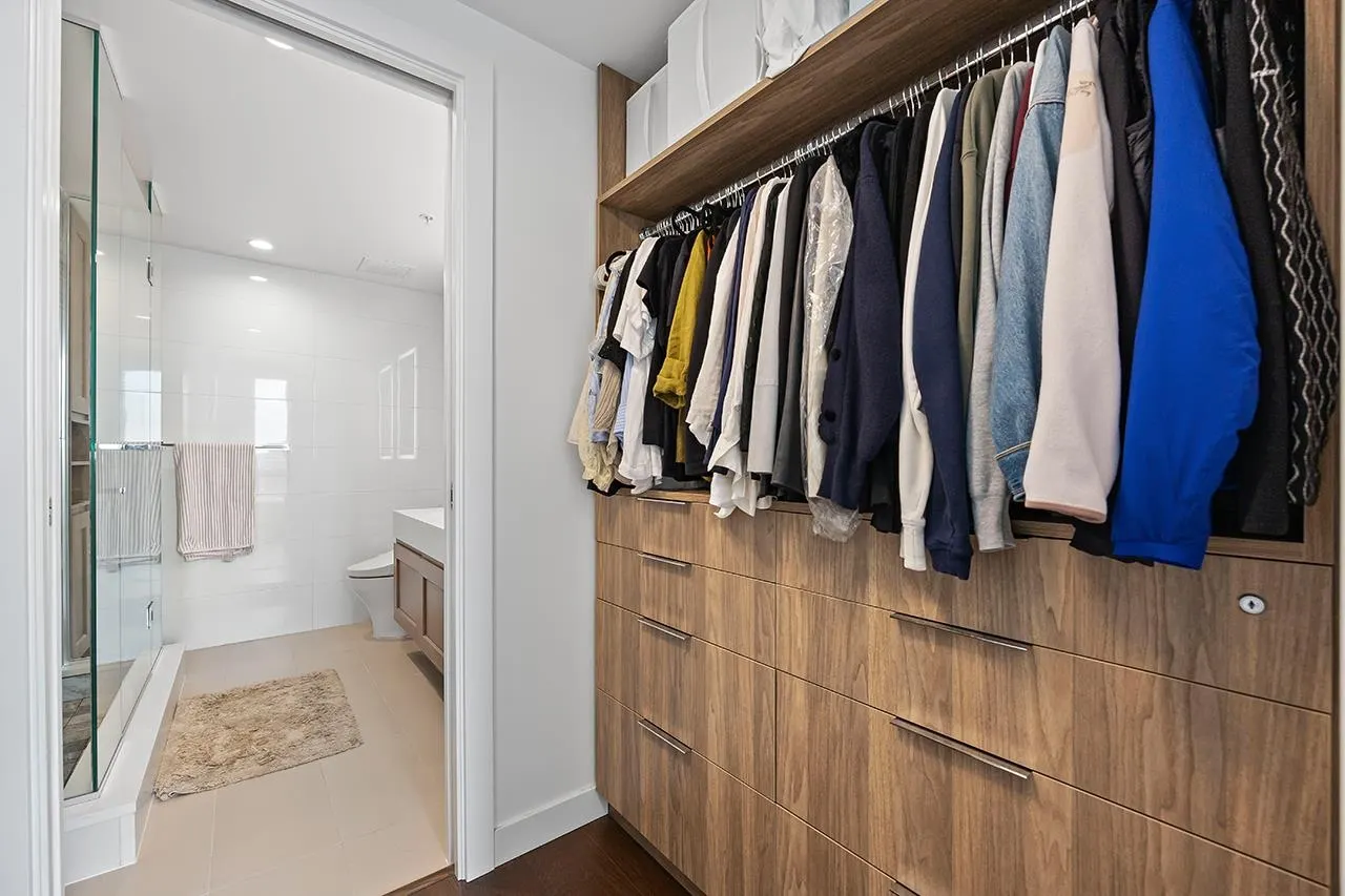 1501 5629 Birney Avenue