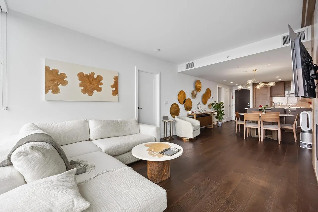 1501 5629 Birney Avenue