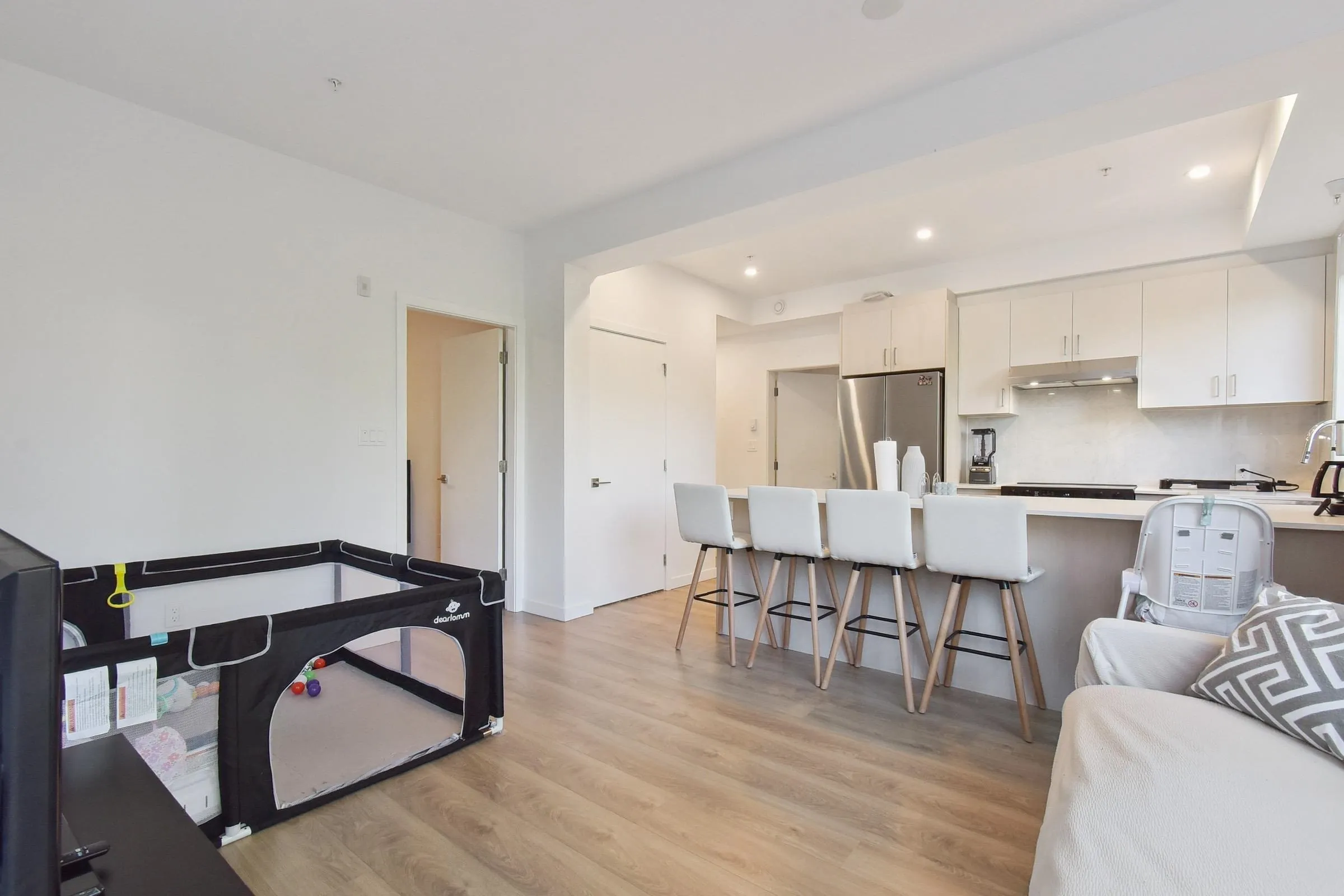 E113 13858 108 Avenue