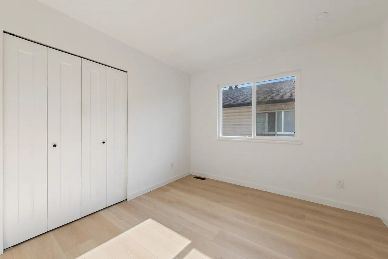 1135 Croft Road