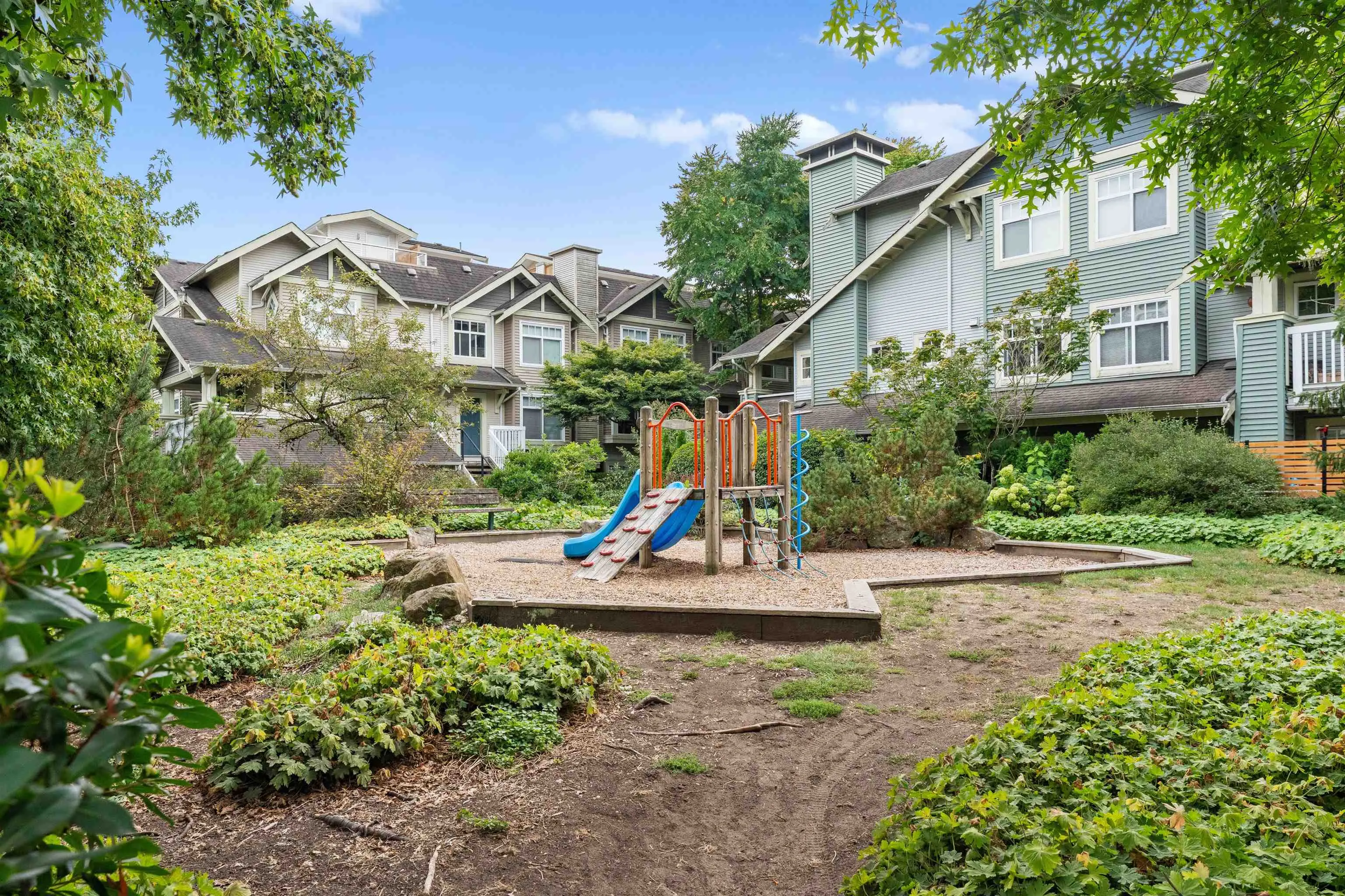 505 7428 Byrnepark Walk