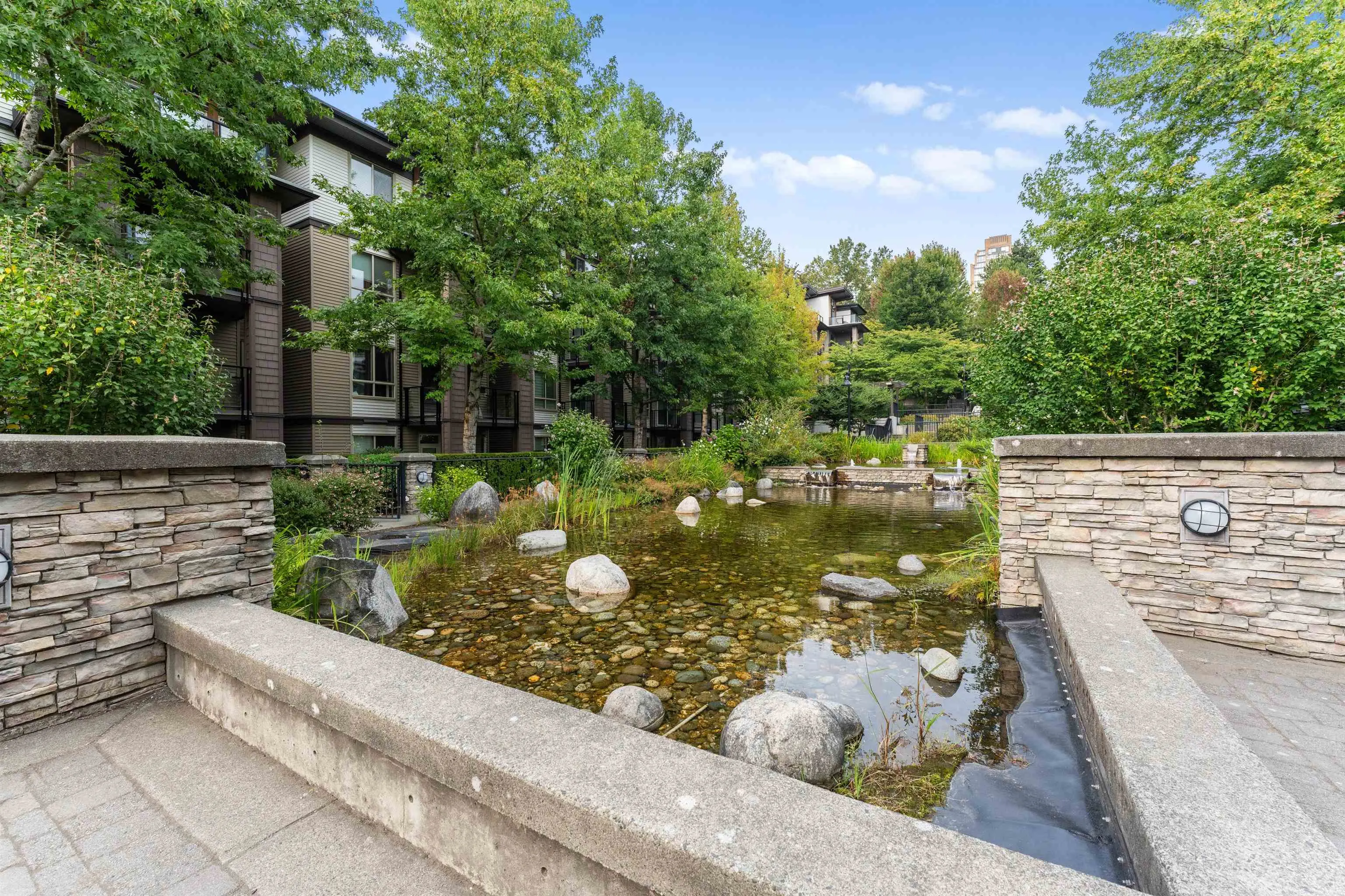 505 7428 Byrnepark Walk