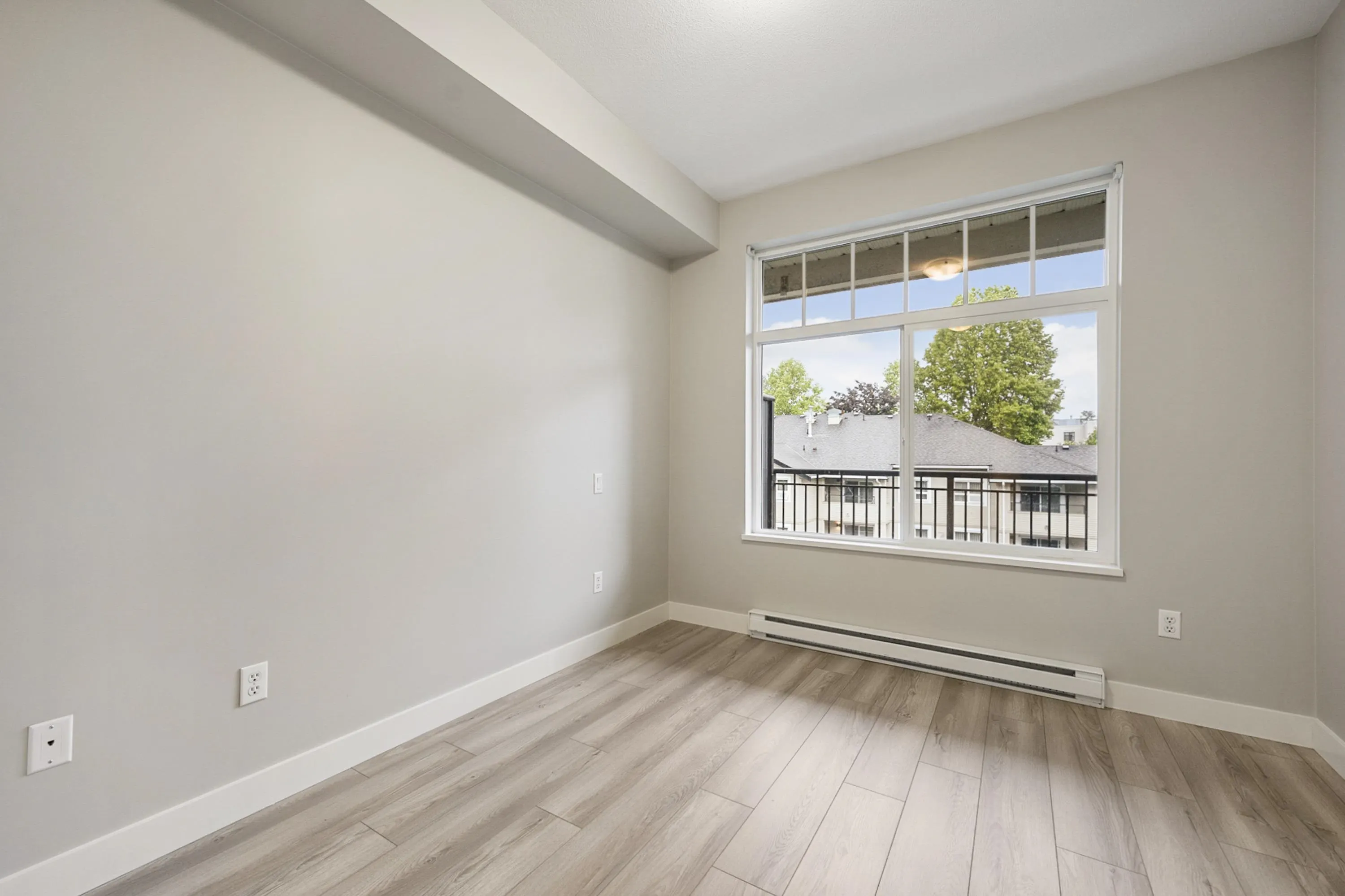 302 2353 Marpole Avenue